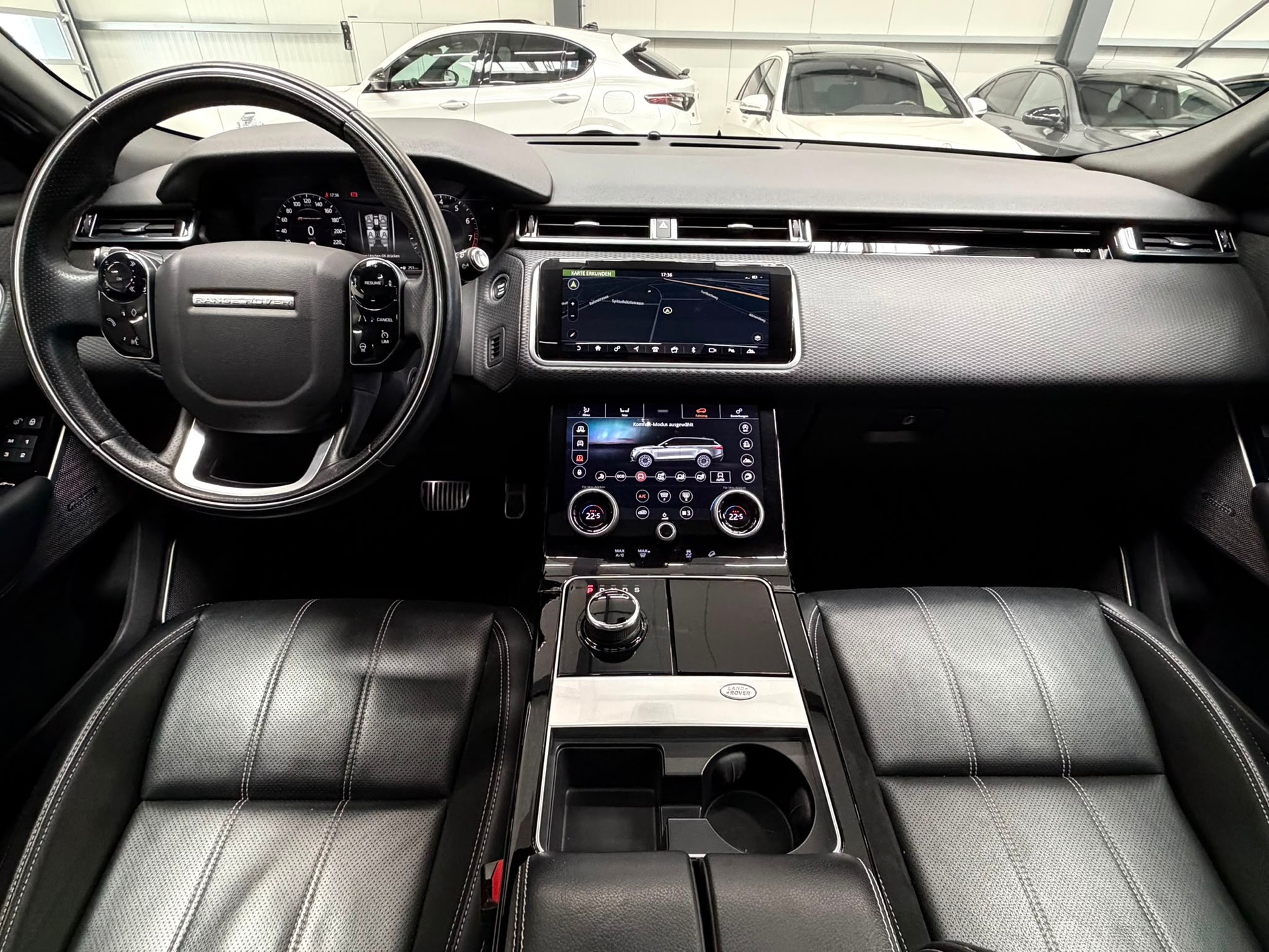 LAND ROVER Range Rover Velar R-Dynamic P 300 SE Automatic-image-13
