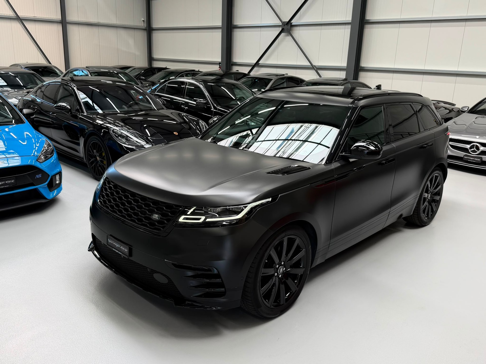 LAND ROVER Range Rover Velar R-Dynamic P 300 SE Automatic-image-1