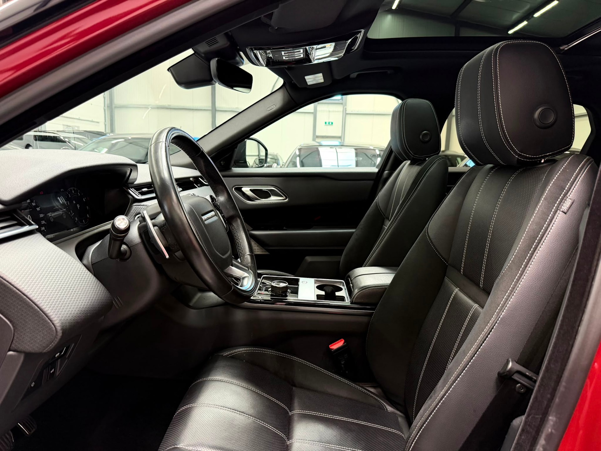LAND ROVER Range Rover Velar R-Dynamic P 300 SE Automatic-image-20