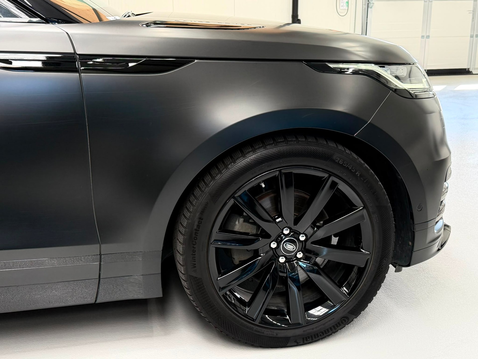 LAND ROVER Range Rover Velar R-Dynamic P 300 SE Automatic-image-9