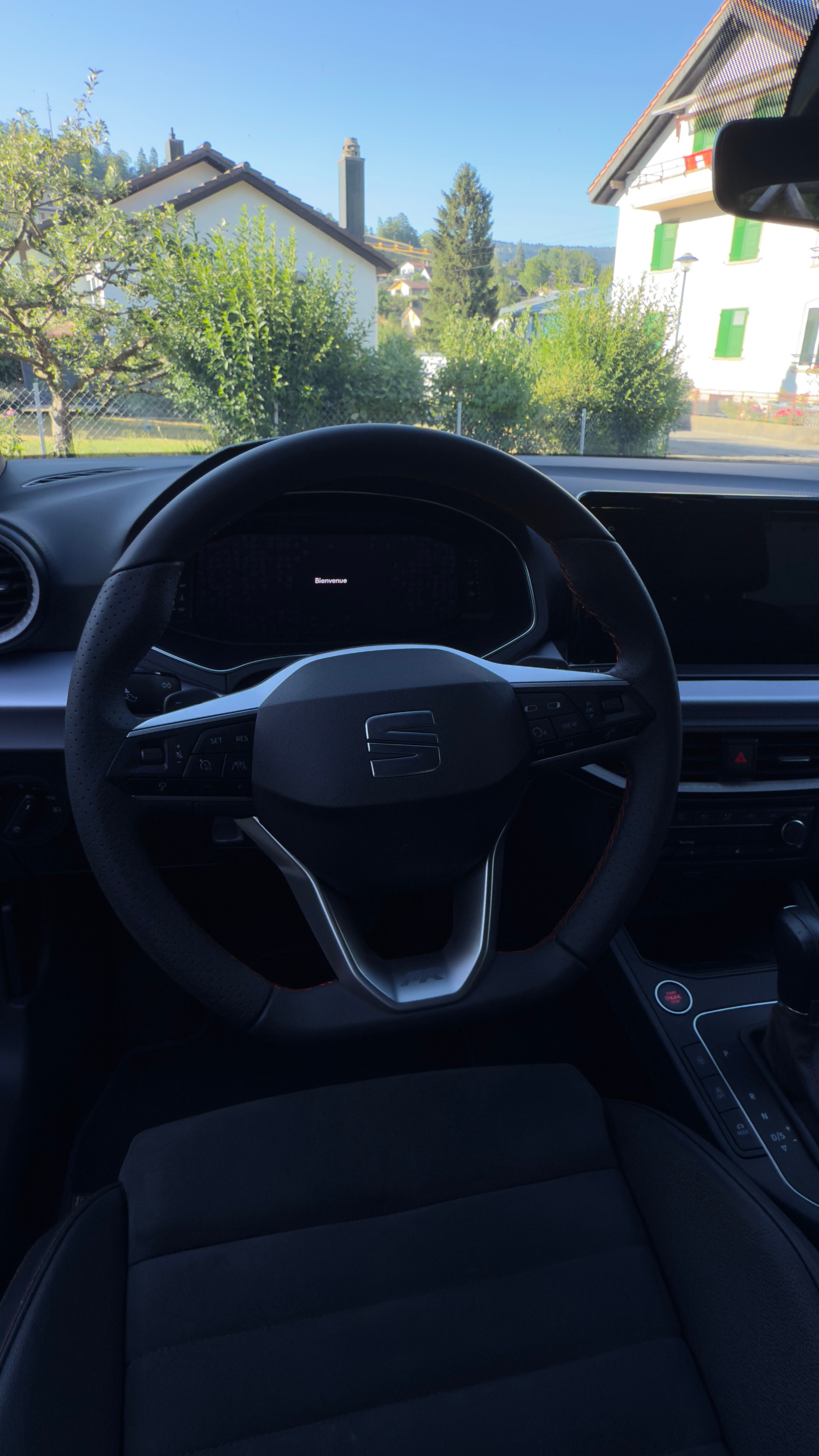 SEAT 1.0 TSI 110 Hola FR DSG-image-3