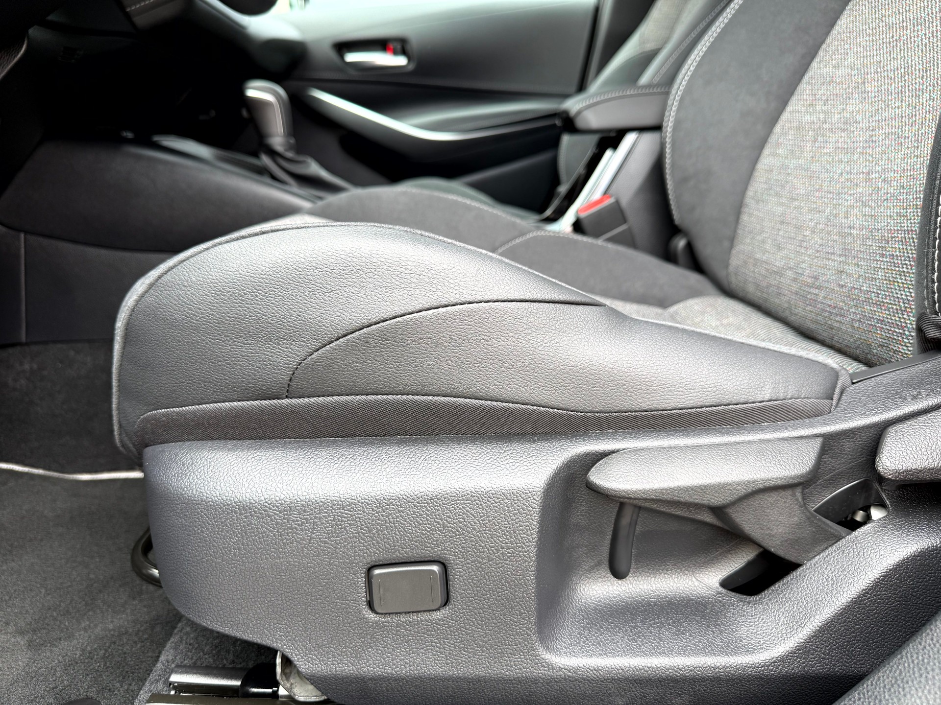 TOYOTA Corolla Touring Sports 1.8 HSD Trend e-CVT-image-17