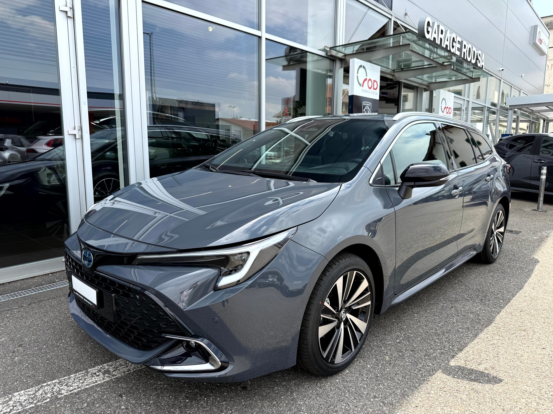 TOYOTA Corolla Touring Sports 1.8 HSD Trend e-CVT-image-29