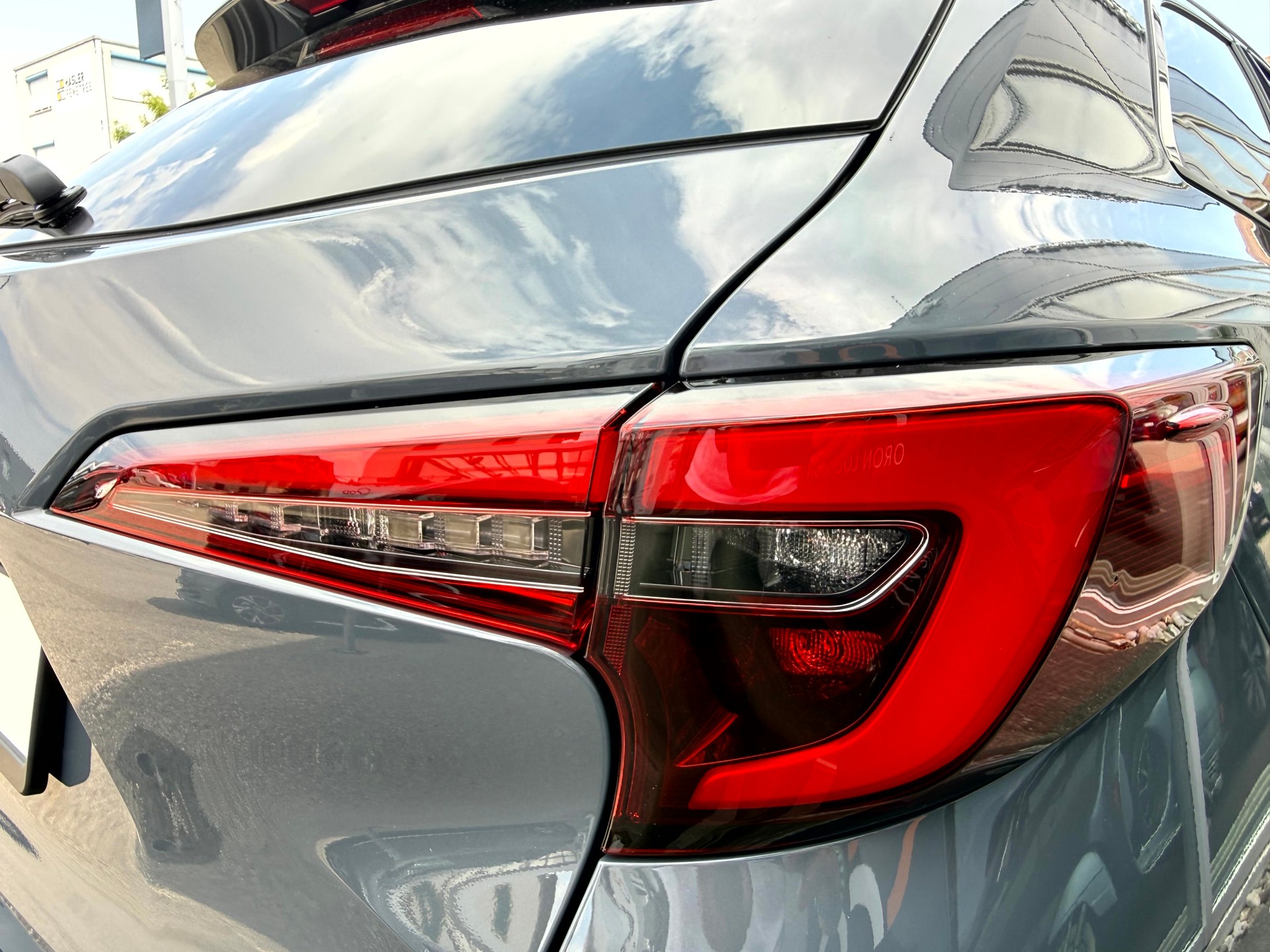 TOYOTA Corolla Touring Sports 1.8 HSD Trend e-CVT-image-8