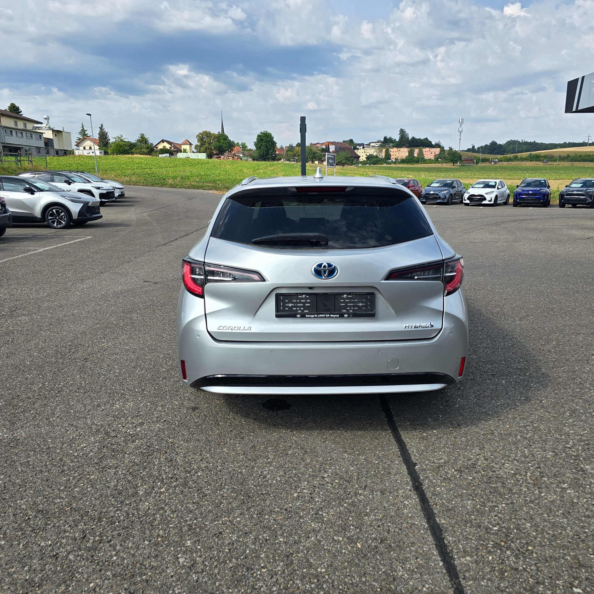 TOYOTA Corolla Touring Sports 1.8 HSD Trend e-CVT-image-3
