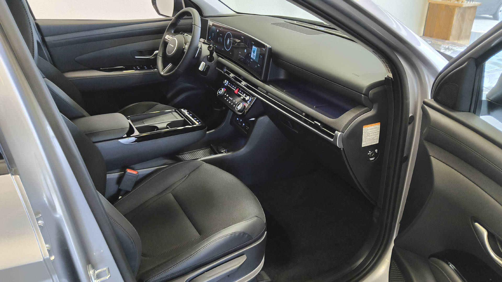 HYUNDAI Tucson 1.6 T-GDi HEV Amplia 4WD-image-15