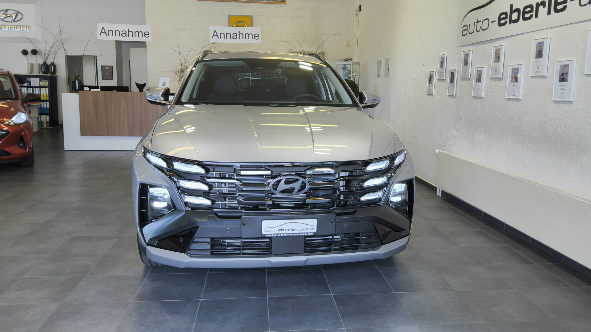 HYUNDAI Tucson 1.6 T-GDi HEV Amplia 4WD-image-2