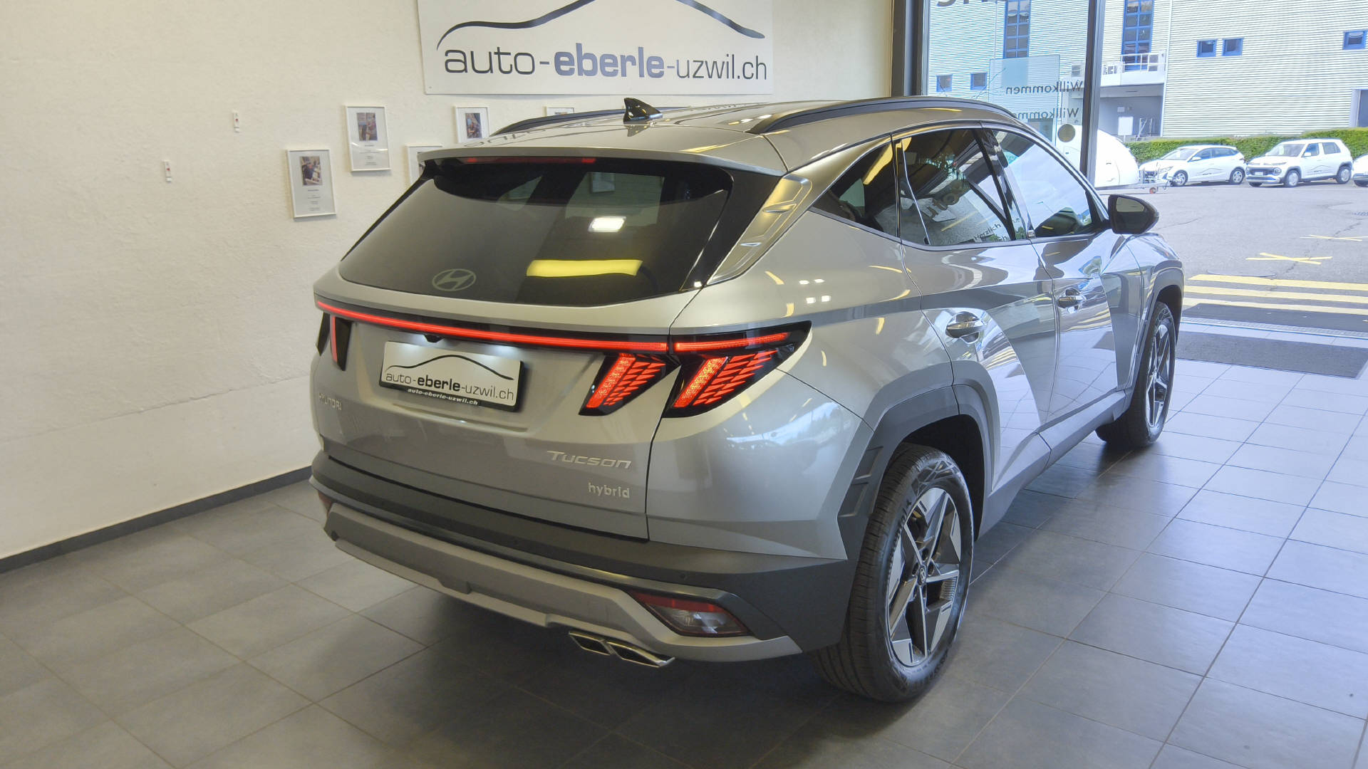 HYUNDAI Tucson 1.6 T-GDi HEV Amplia 4WD-image-4