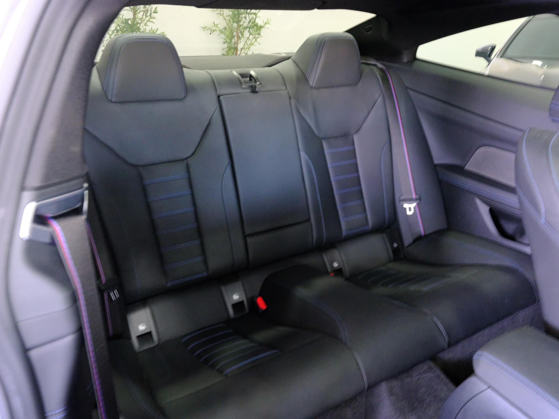 BMW M440i xDrive 48V Coupé Steptronic-image-14