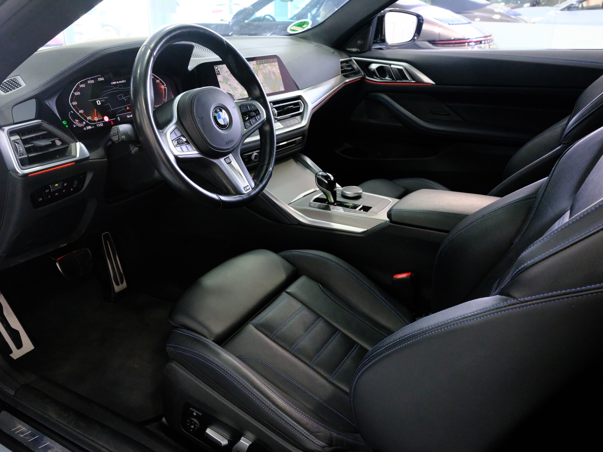 BMW M440i xDrive 48V Coupé Steptronic-image-8