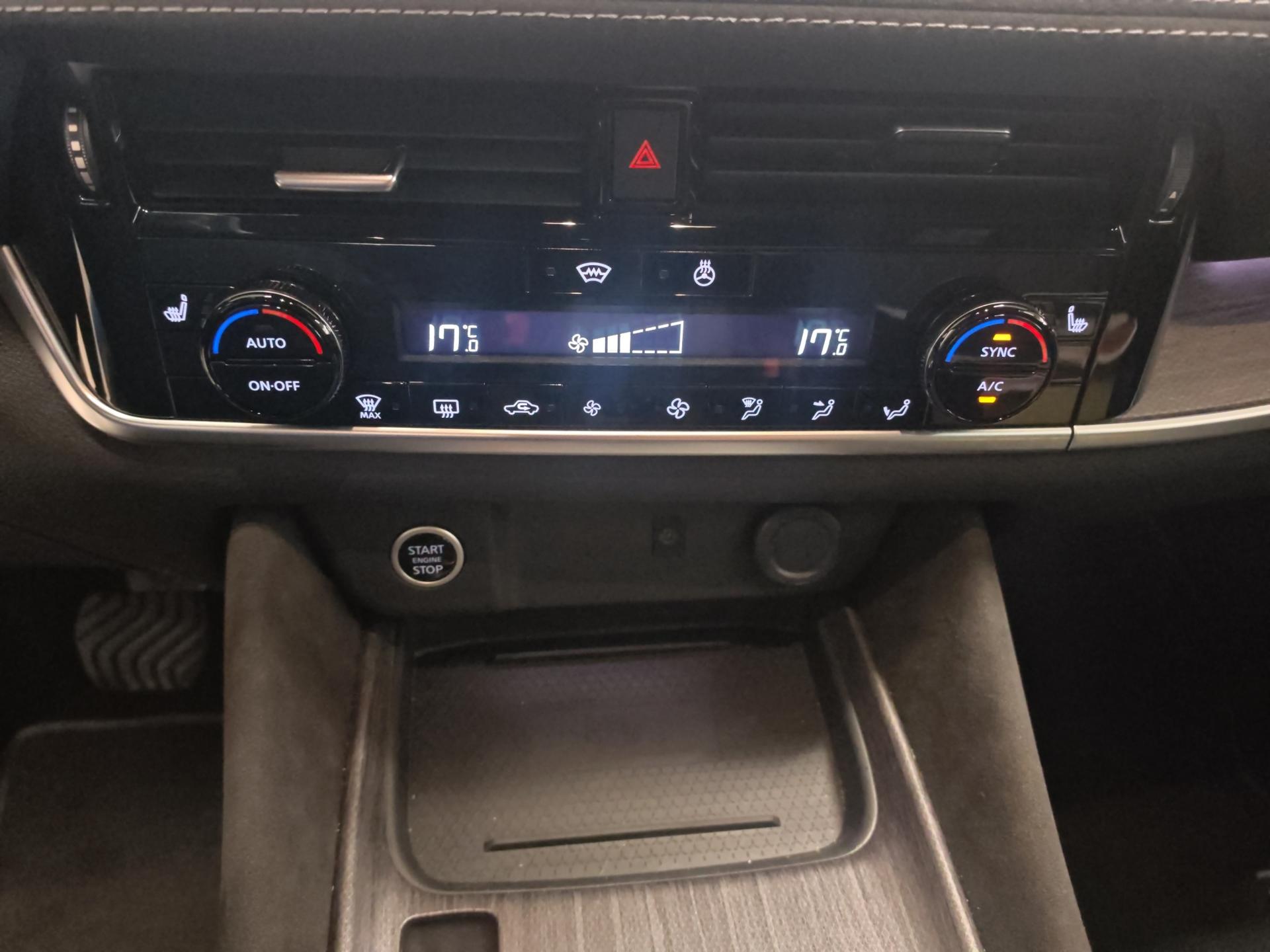 NISSAN Qashqai 1.3 DIG-T MHEV Tekna+ Xtronic 4x4-image-20