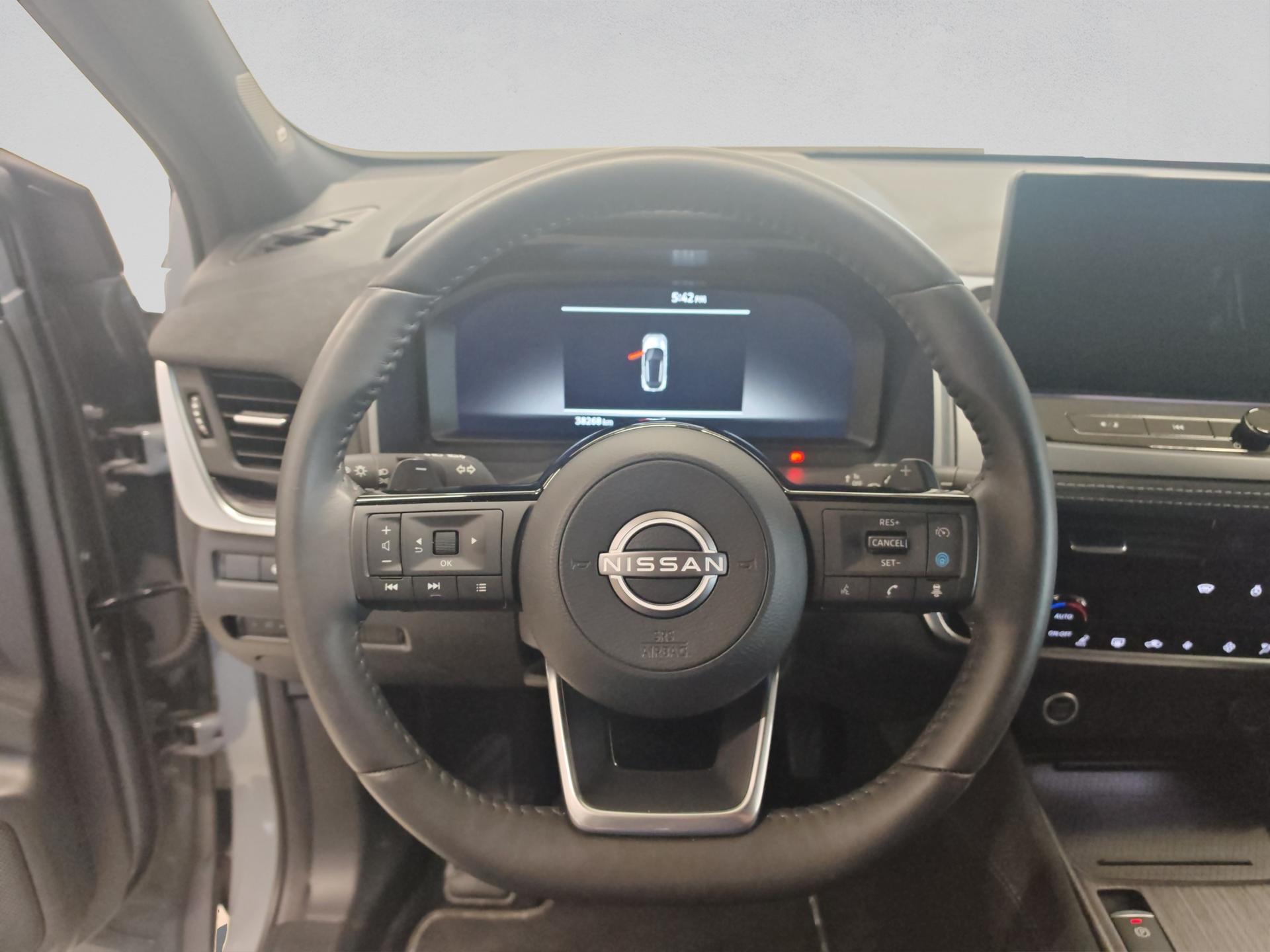 NISSAN Qashqai 1.3 DIG-T MHEV Tekna+ Xtronic 4x4-image-9