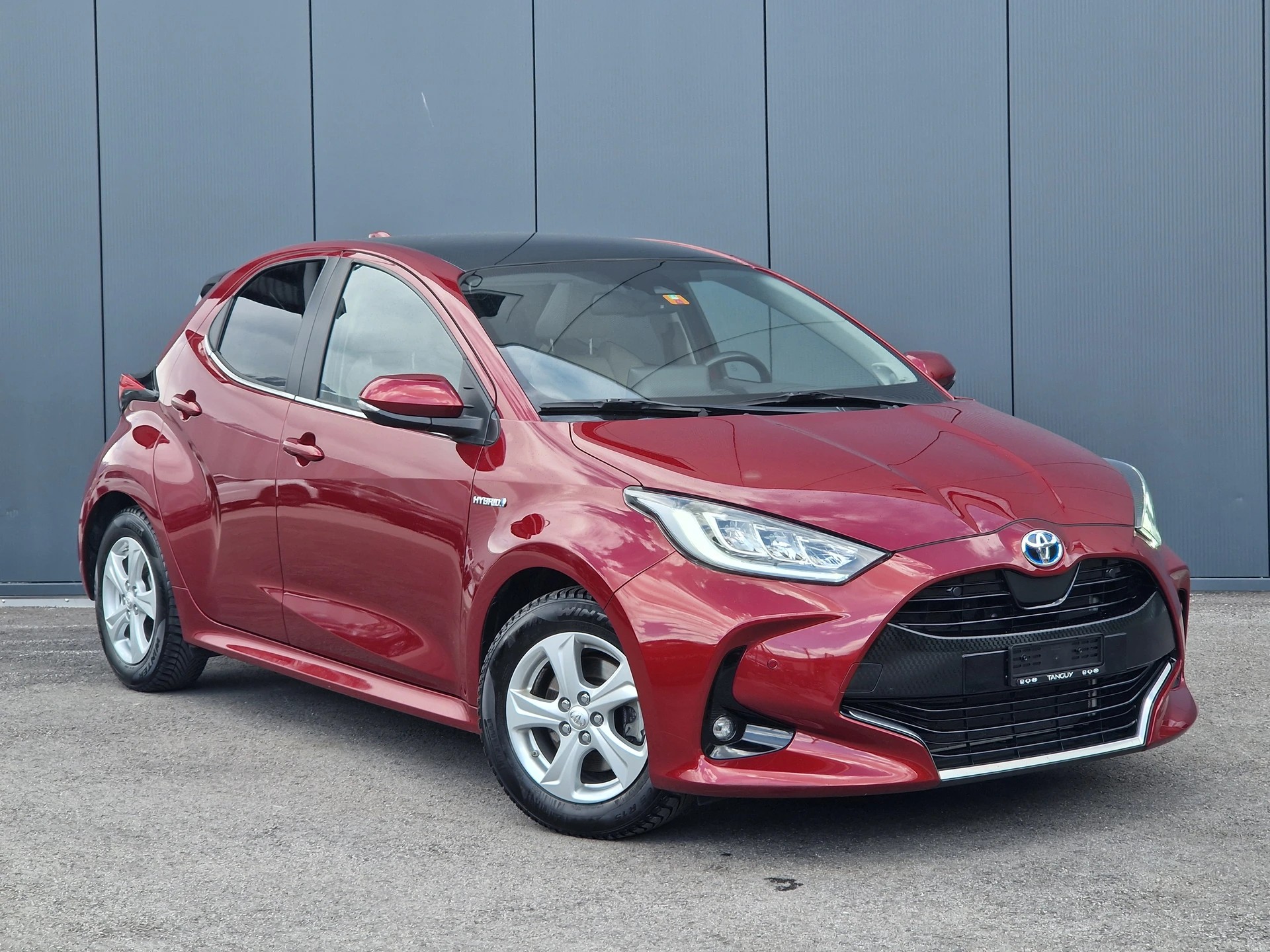 TOYOTA Yaris 1.5 PremierEd e-CVT