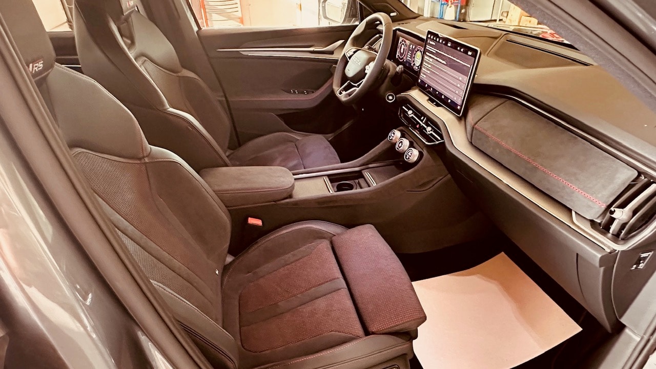SKODA Kodiaq 2.0 TSI RS 4x4-image-24