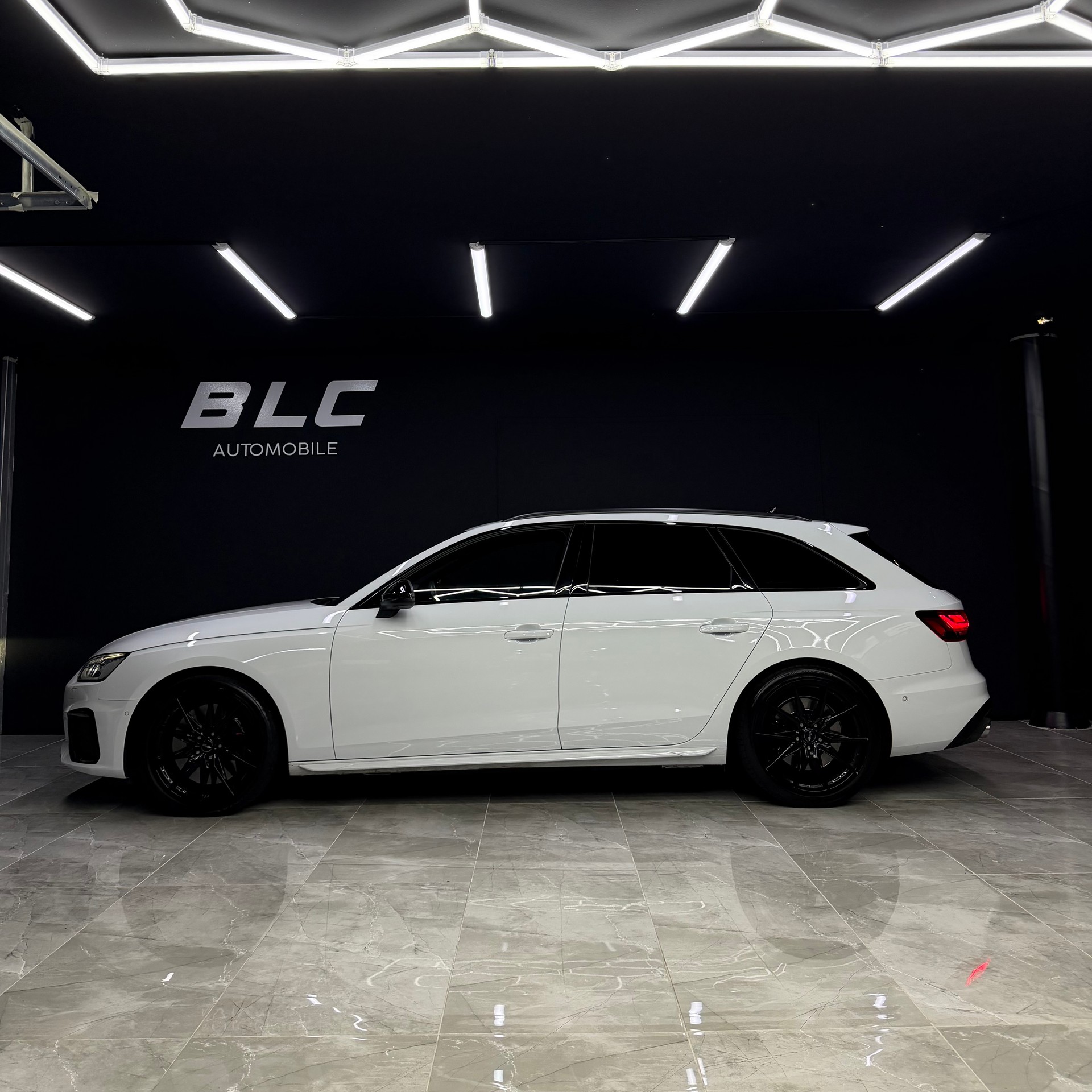 AUDI S4 Avant 3.0 TDI quattro tiptronic-image-2