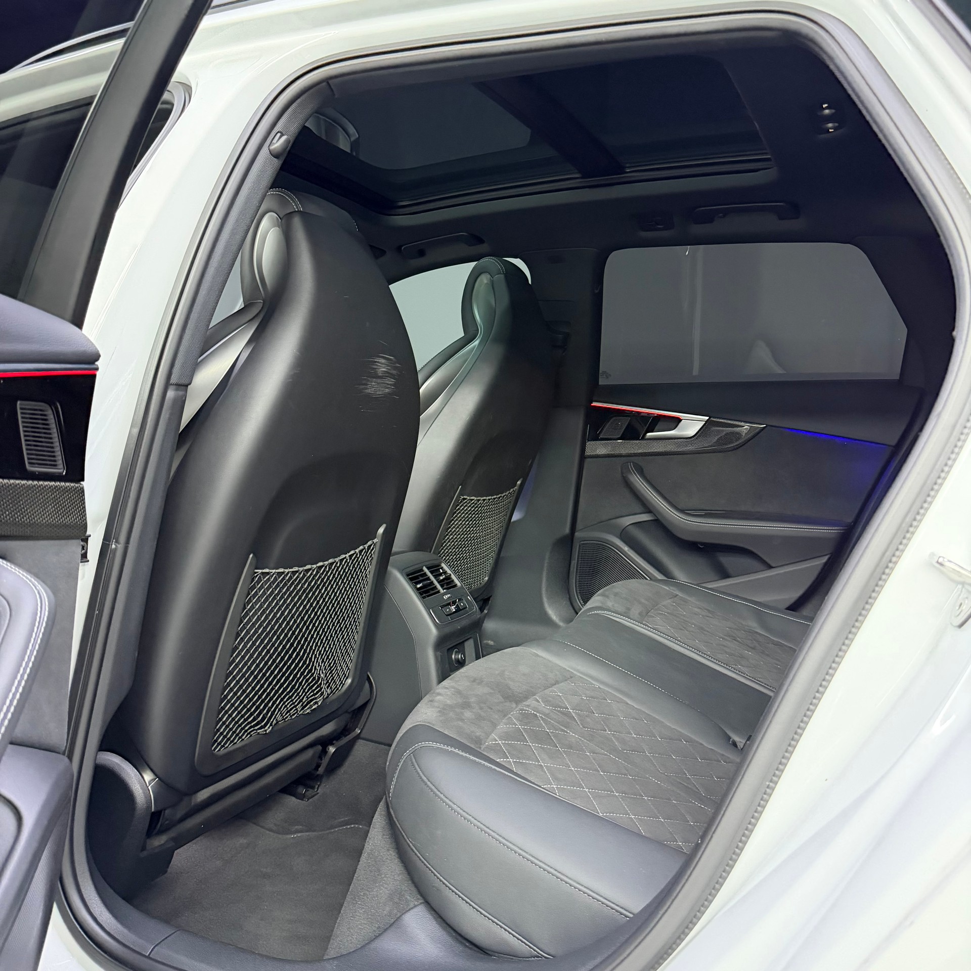 AUDI S4 Avant 3.0 TDI quattro tiptronic-image-9