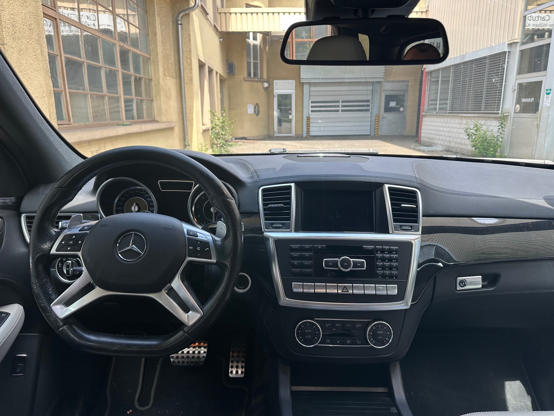 MERCEDES-BENZ ML 63 AMG Executive 4Matic Speedshift-image-7