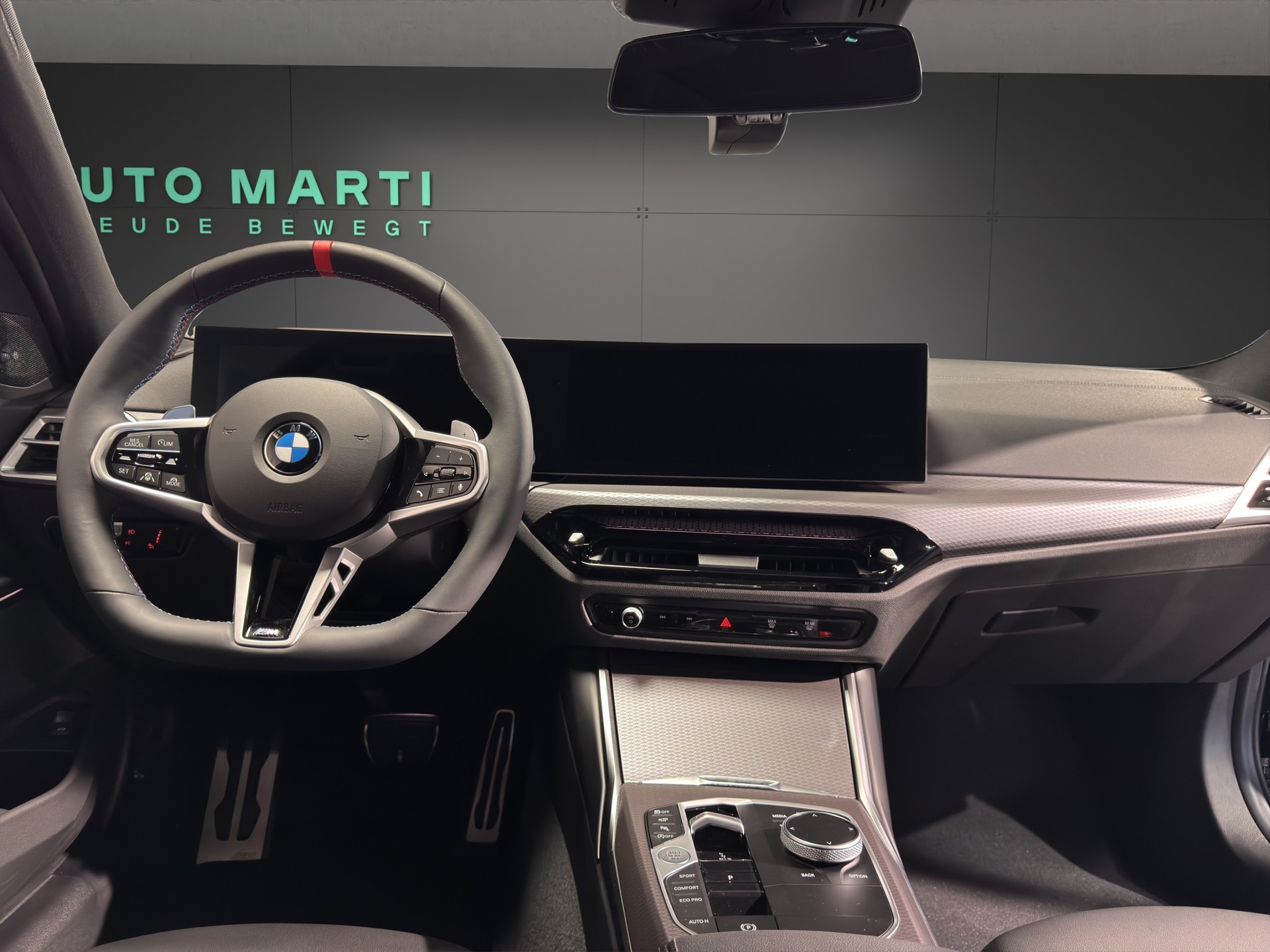 BMW M340i xDrive Touring-image-8