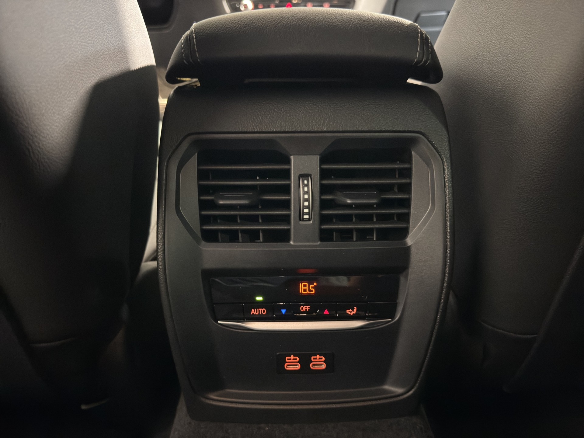 BMW M340i xDrive Touring-image-19