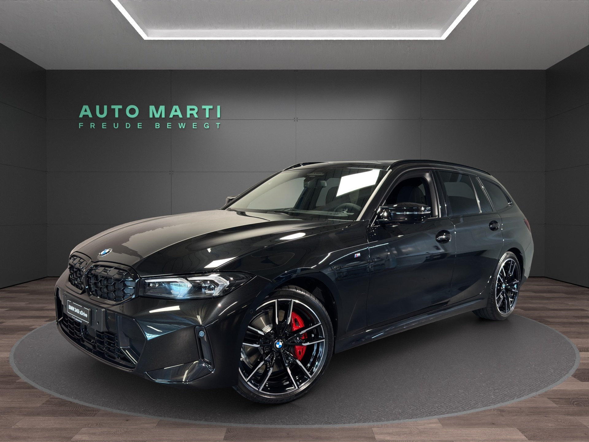 BMW M340i xDrive Touring-image-0