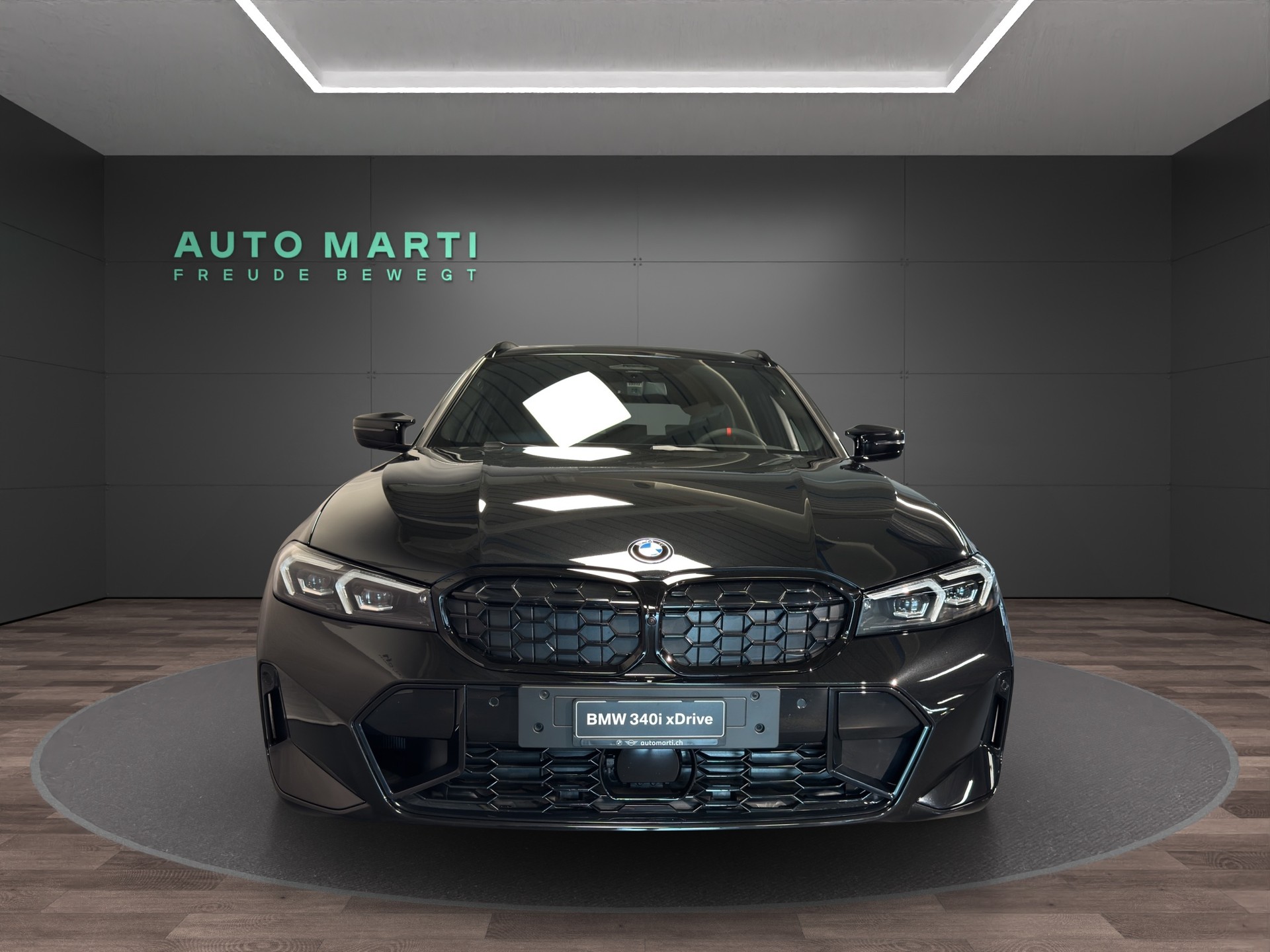 BMW M340i xDrive Touring-image-4