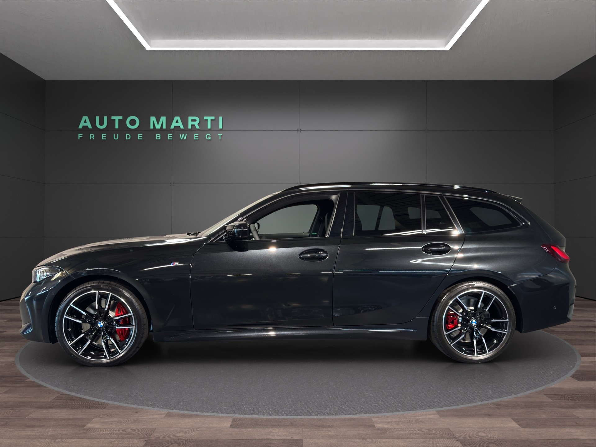 BMW M340i xDrive Touring-image-1