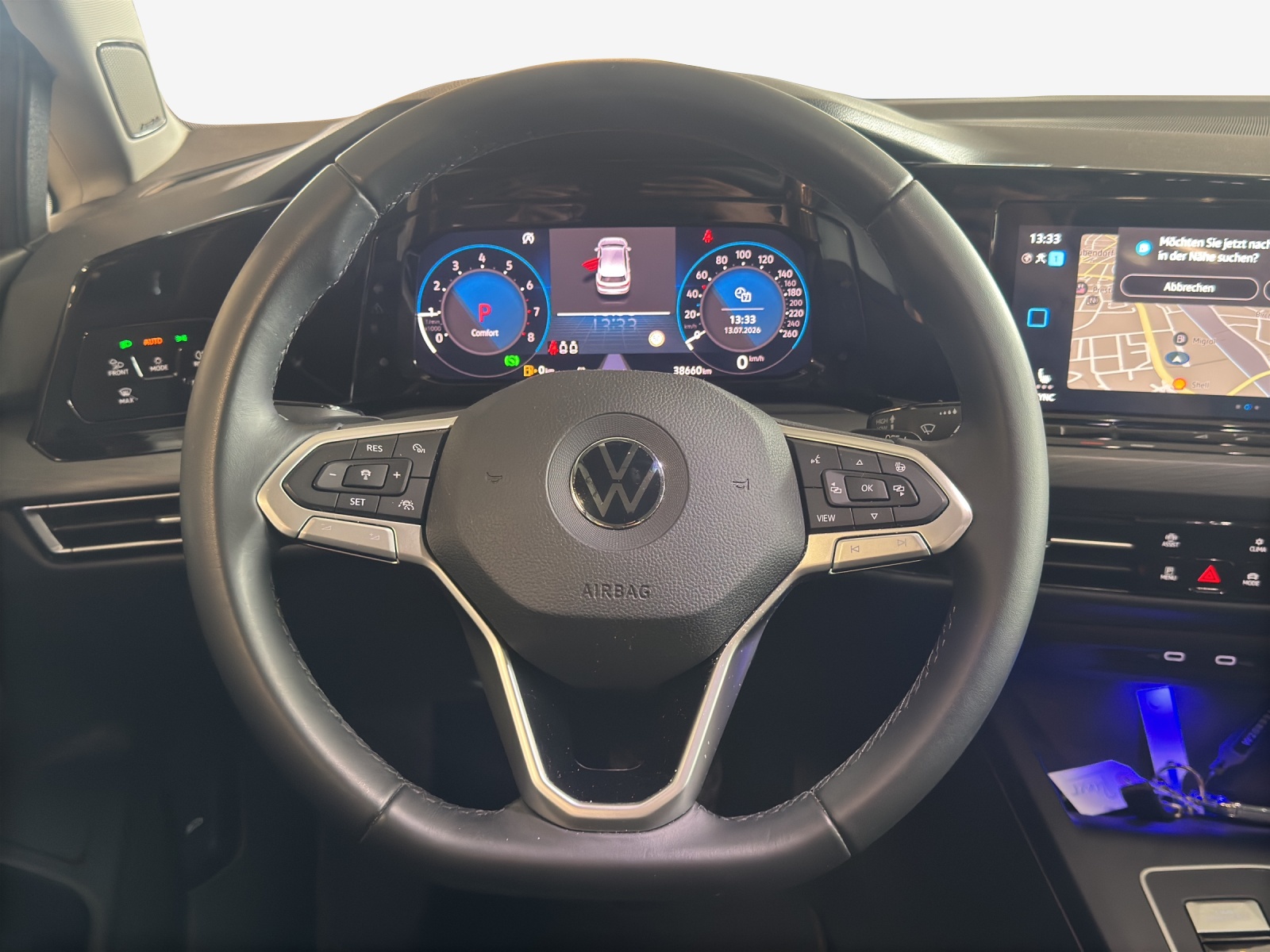 VW Golf 1.5 eTSI mHEV ACT Style DSG-image-9