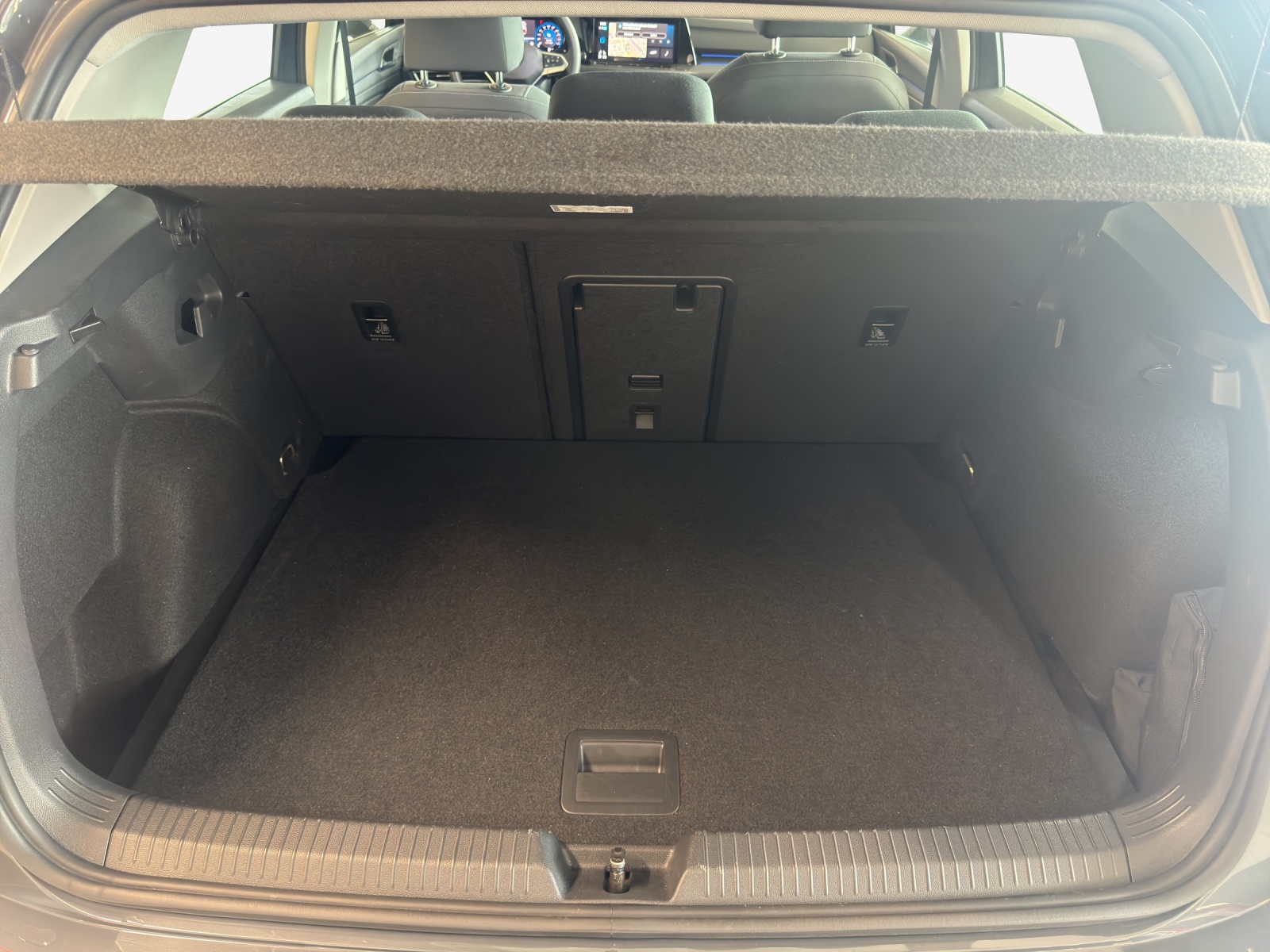 VW Golf 1.5 eTSI mHEV ACT Style DSG-image-12