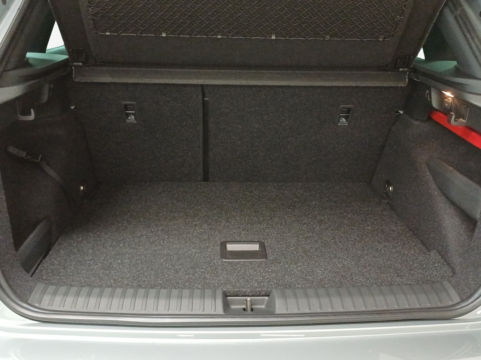 SKODA Kamiq 1.5 TSI Dynamic DSG-image-12