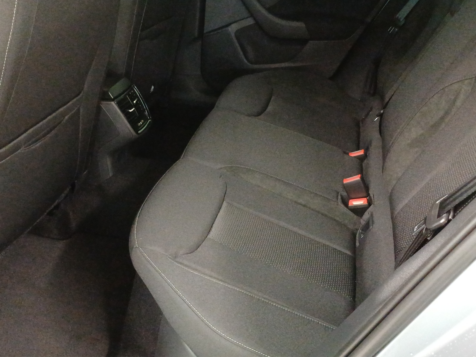 SKODA Kamiq 1.5 TSI Dynamic DSG-image-11