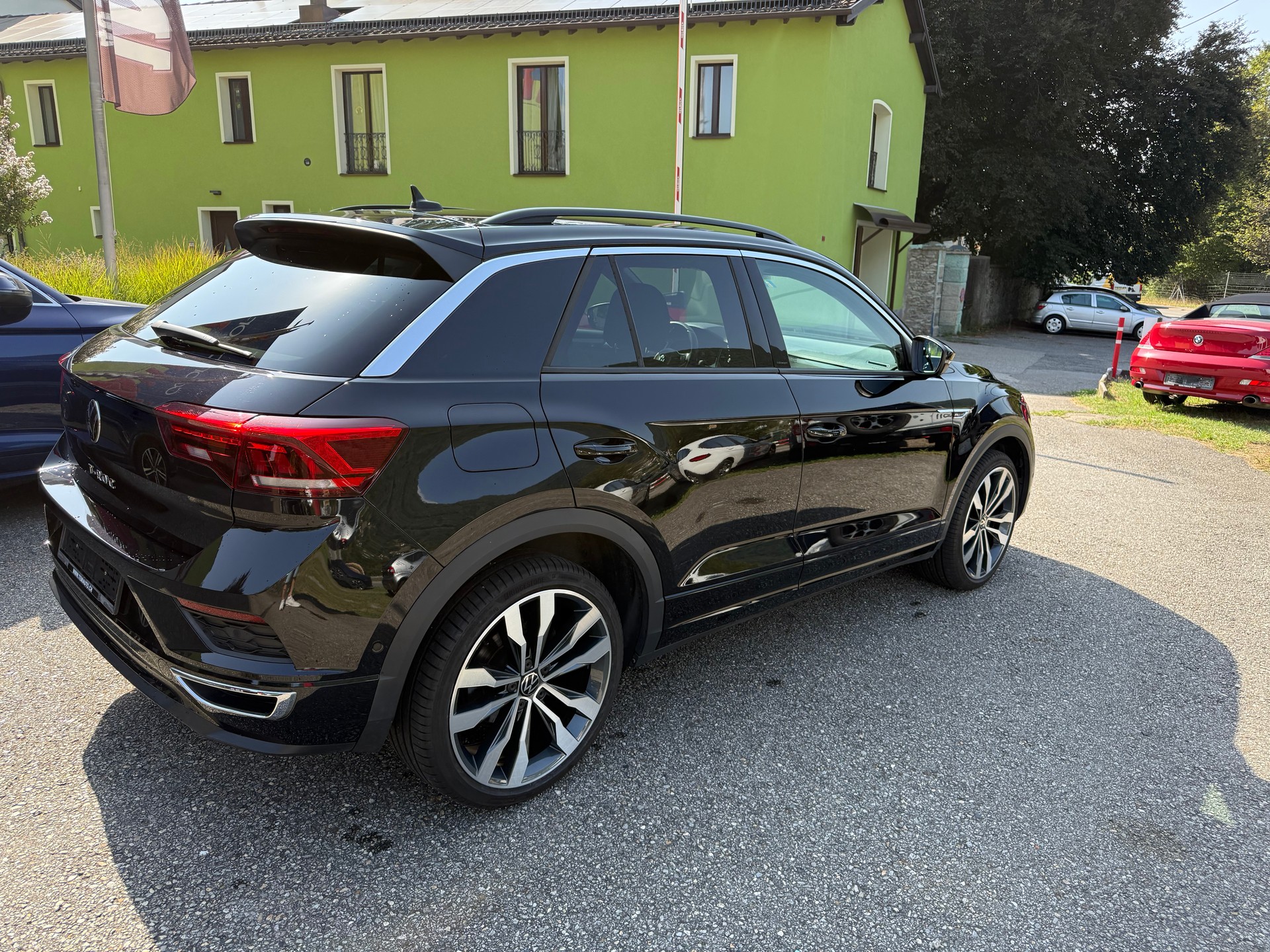 VW T-Roc 1.5 TSI EVO Advance DSG R-Line-image-2
