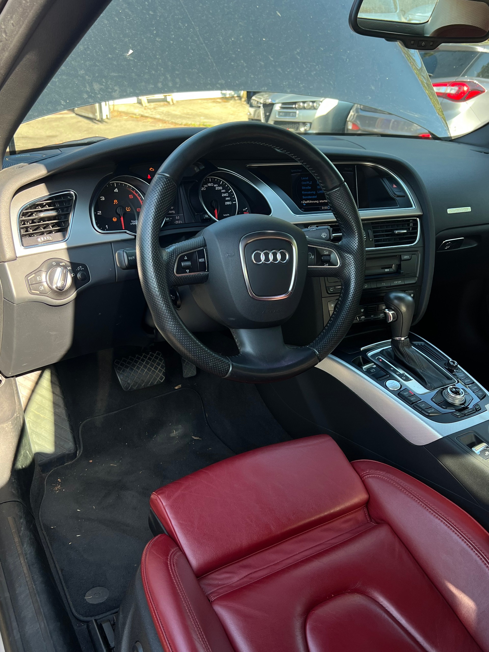 AUDI A5 Cabriolet 3.0 TDI quattro S-tronic-image-2