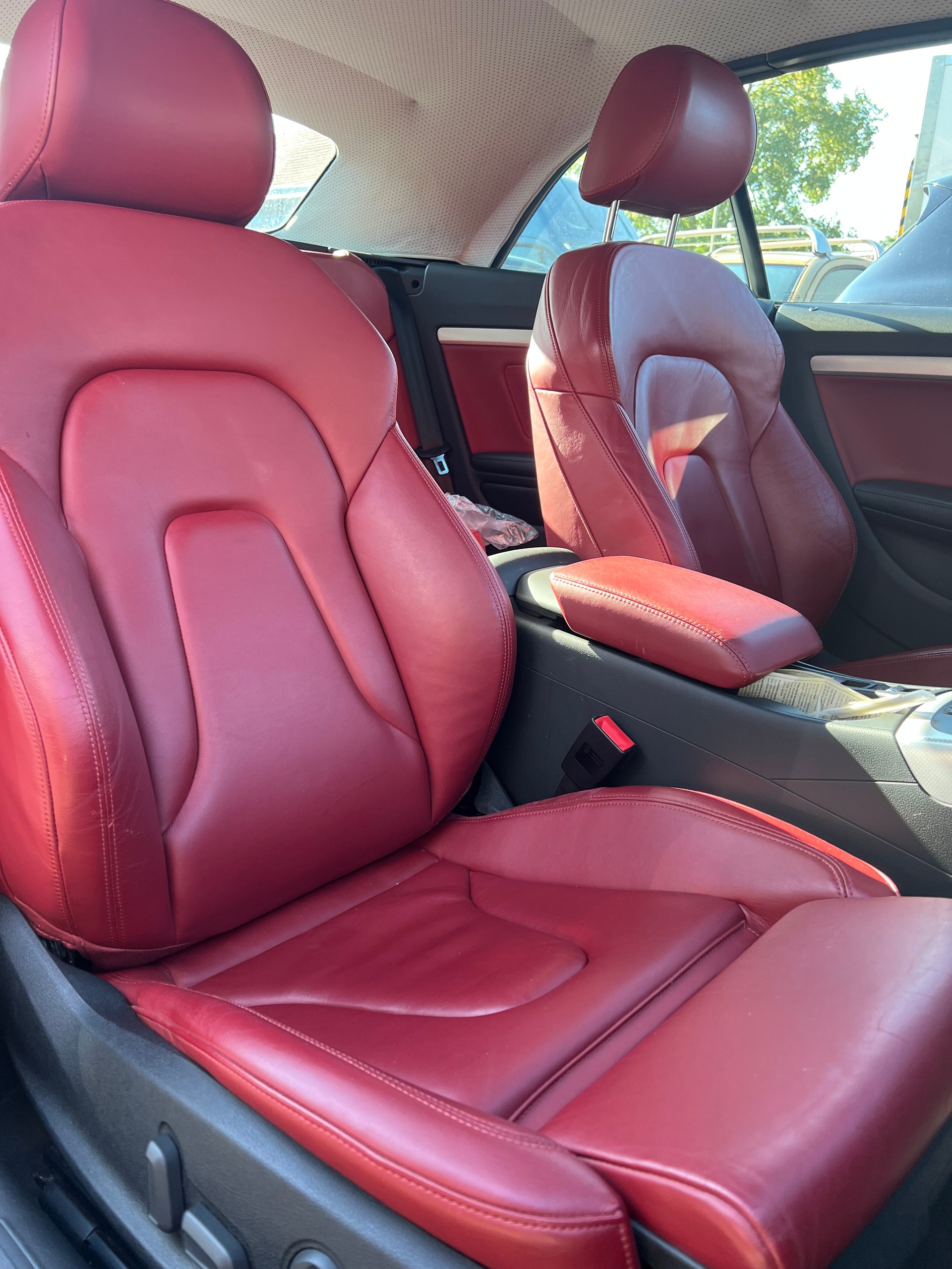 AUDI A5 Cabriolet 3.0 TDI quattro S-tronic-image-8