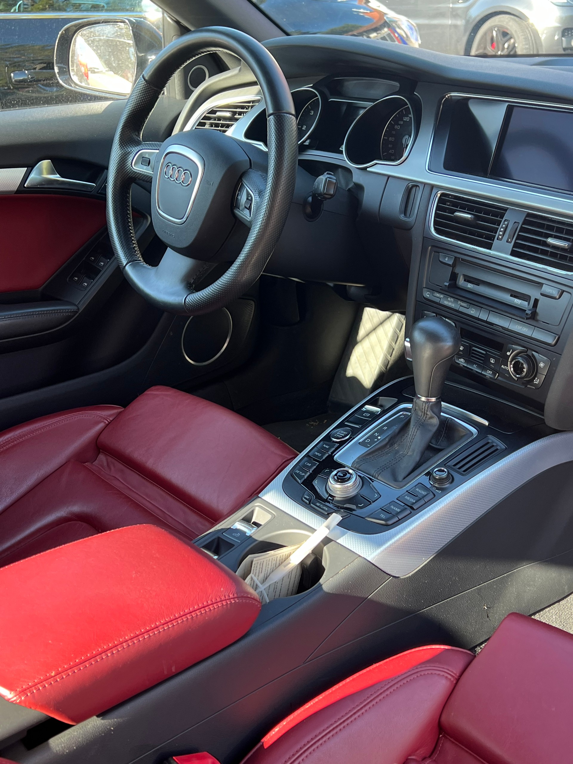 AUDI A5 Cabriolet 3.0 TDI quattro S-tronic-image-3