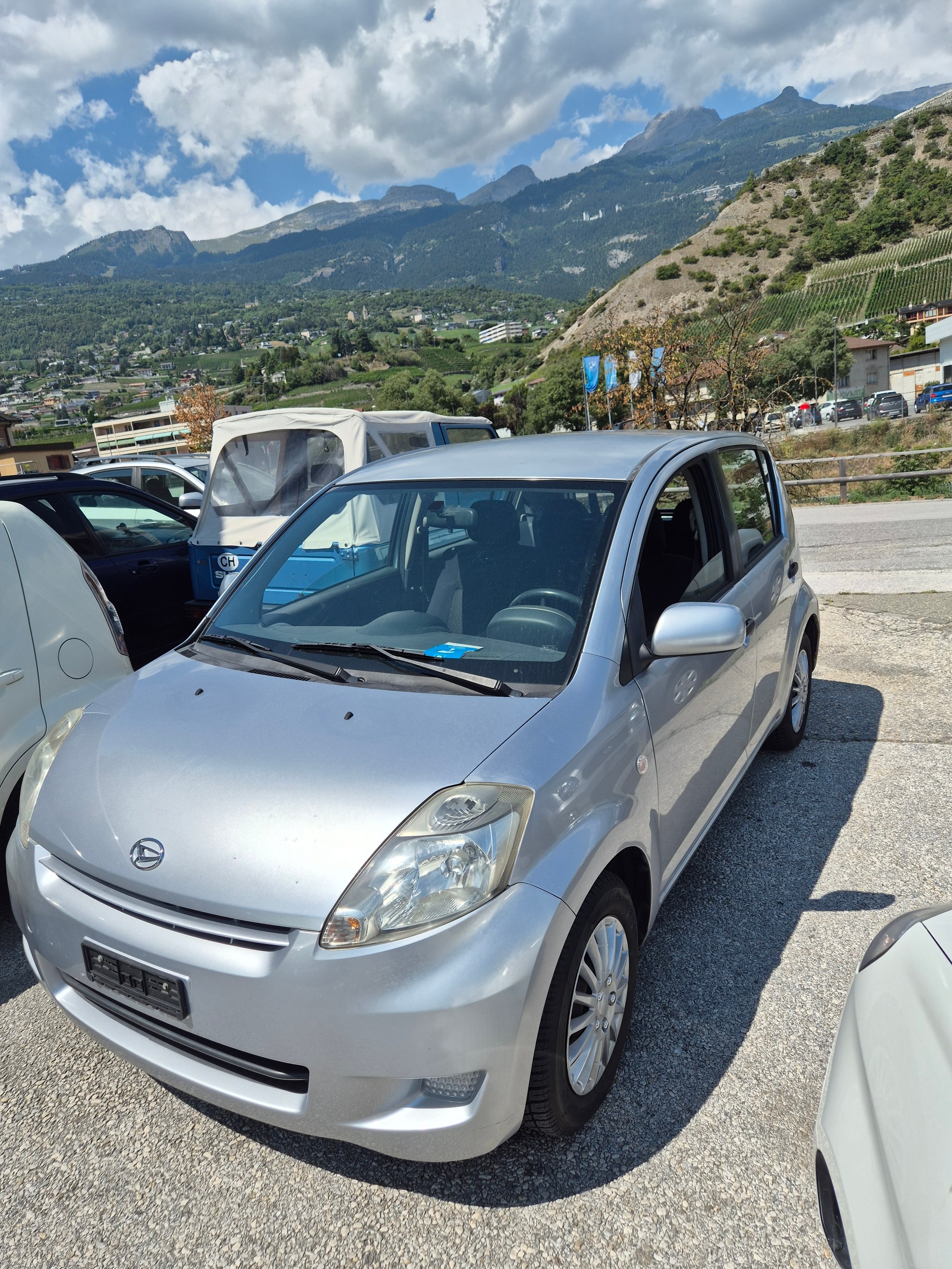 DAIHATSU Sirion 1.3 eco-4WD Automatic-image-1