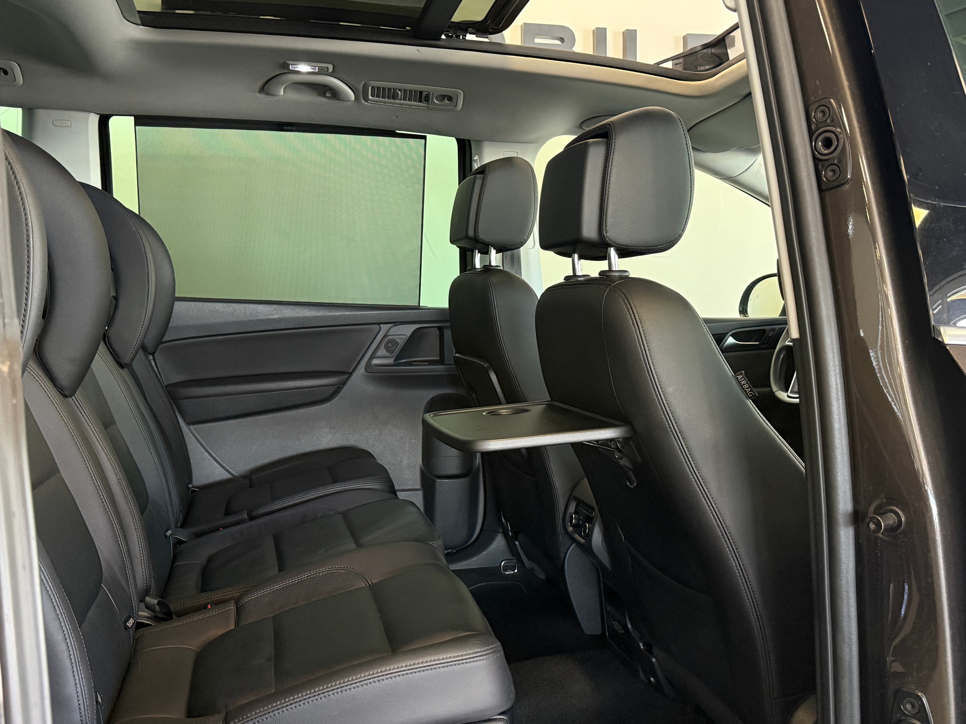 SEAT Alhambra 2.0 TDI DSG Style 7-Platz *Panoramadach & Leder*-image-17