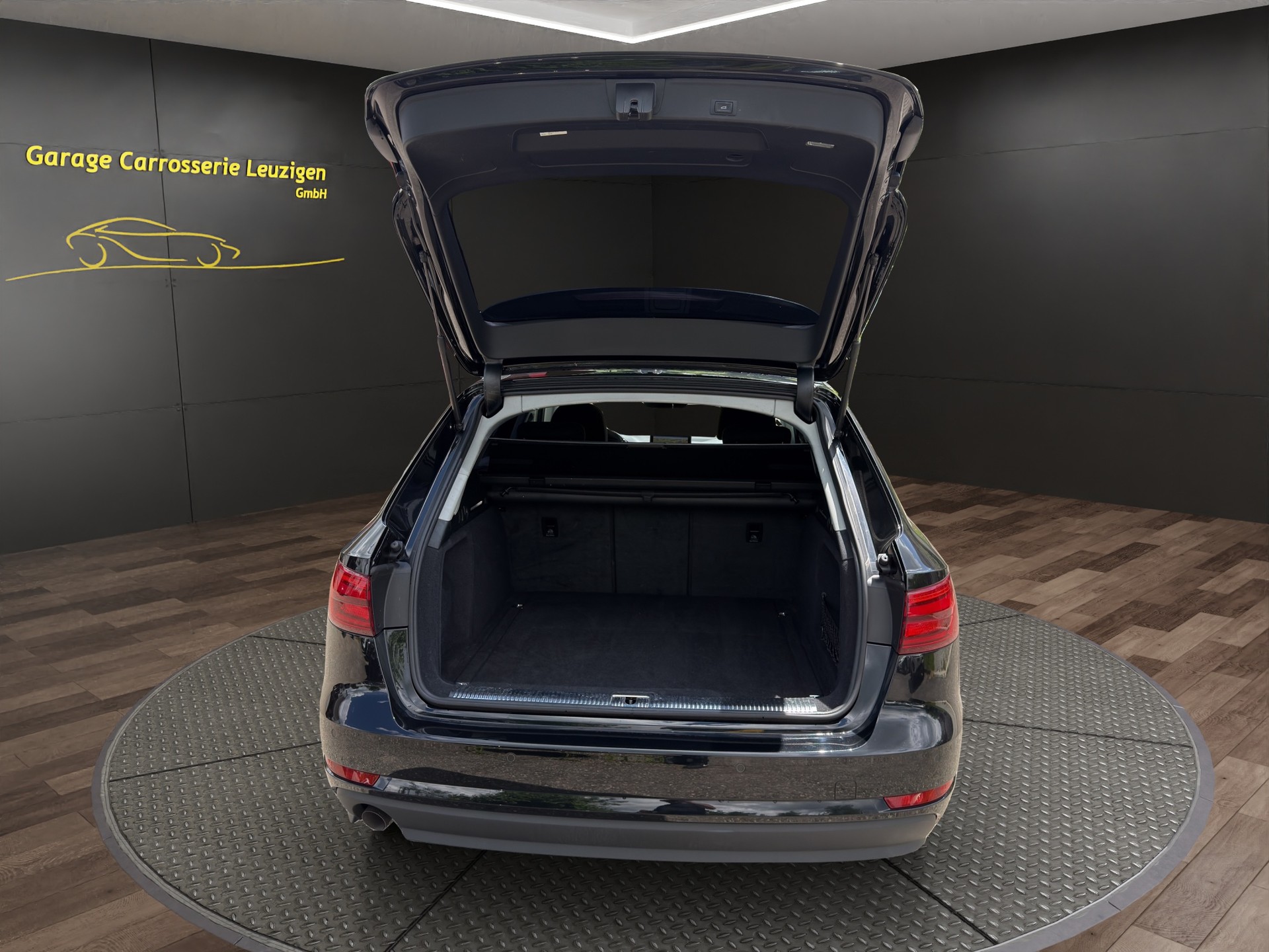 AUDI A4 Avant 2.0 TDI S-tronic-image-14