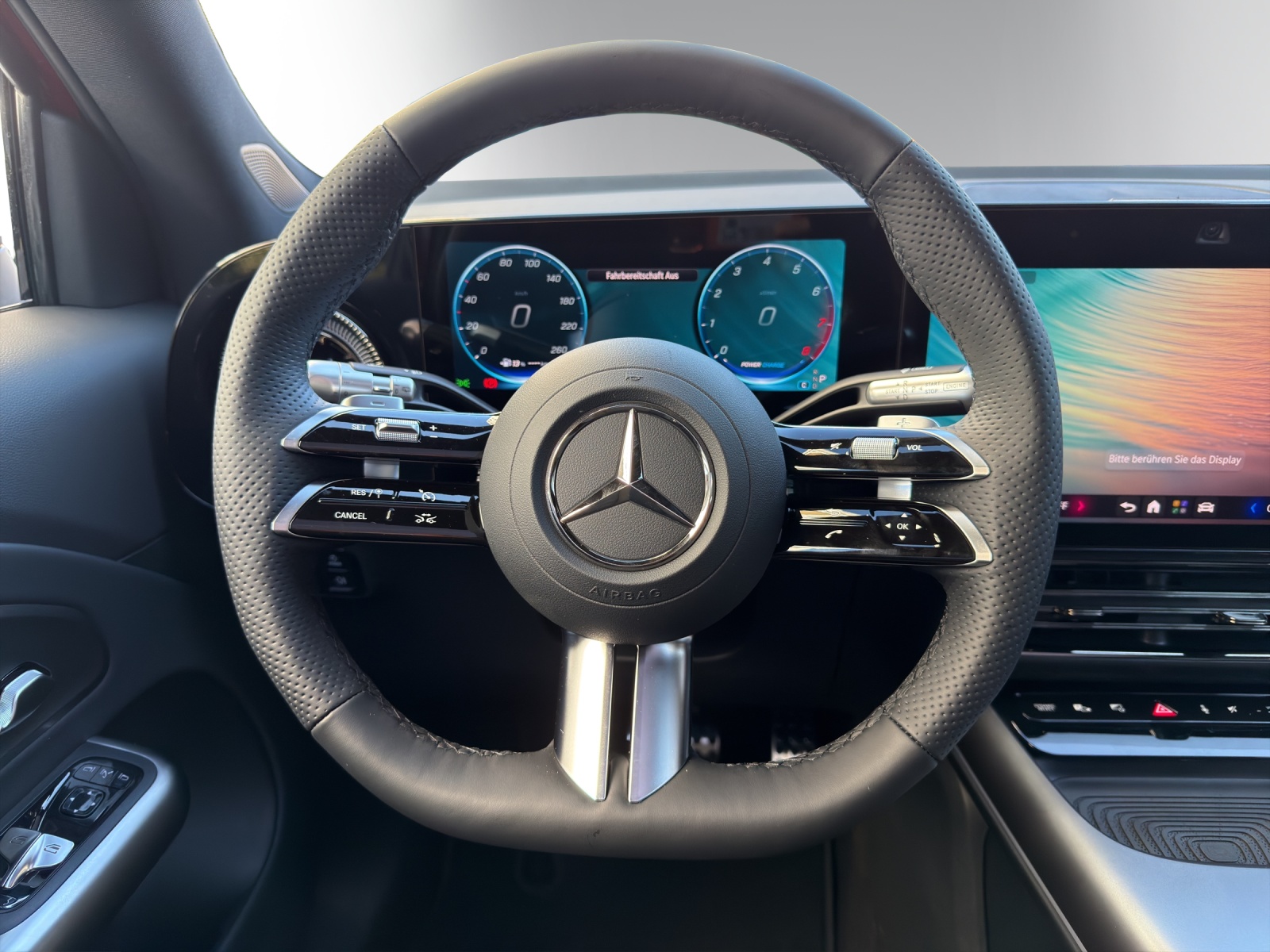 MERCEDES-BENZ GLB 200 4Matic 8G-Tronic-image-13
