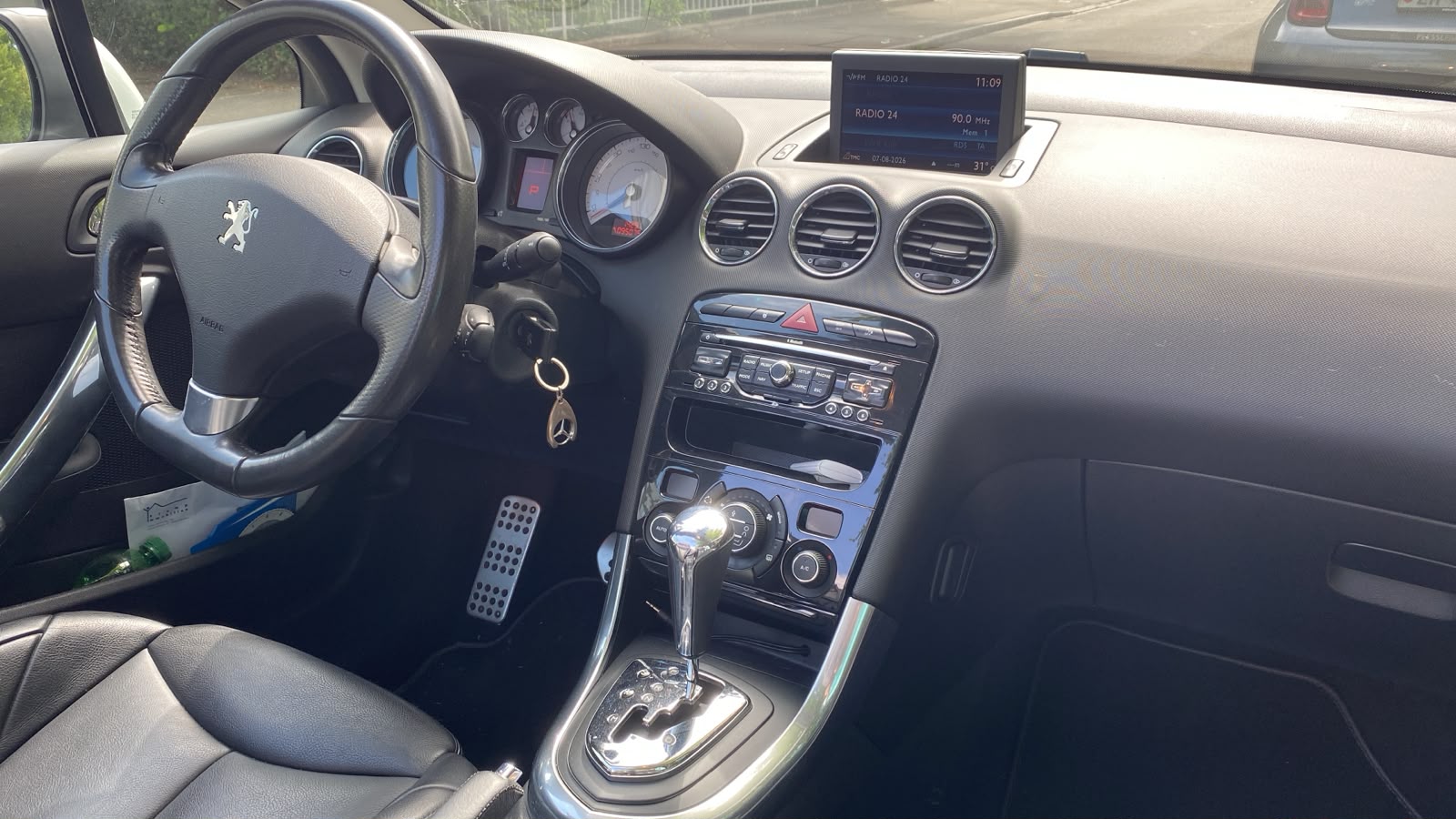 PEUGEOT 308 CC 1.6 16V Turbo Platinum Automatic-image-5