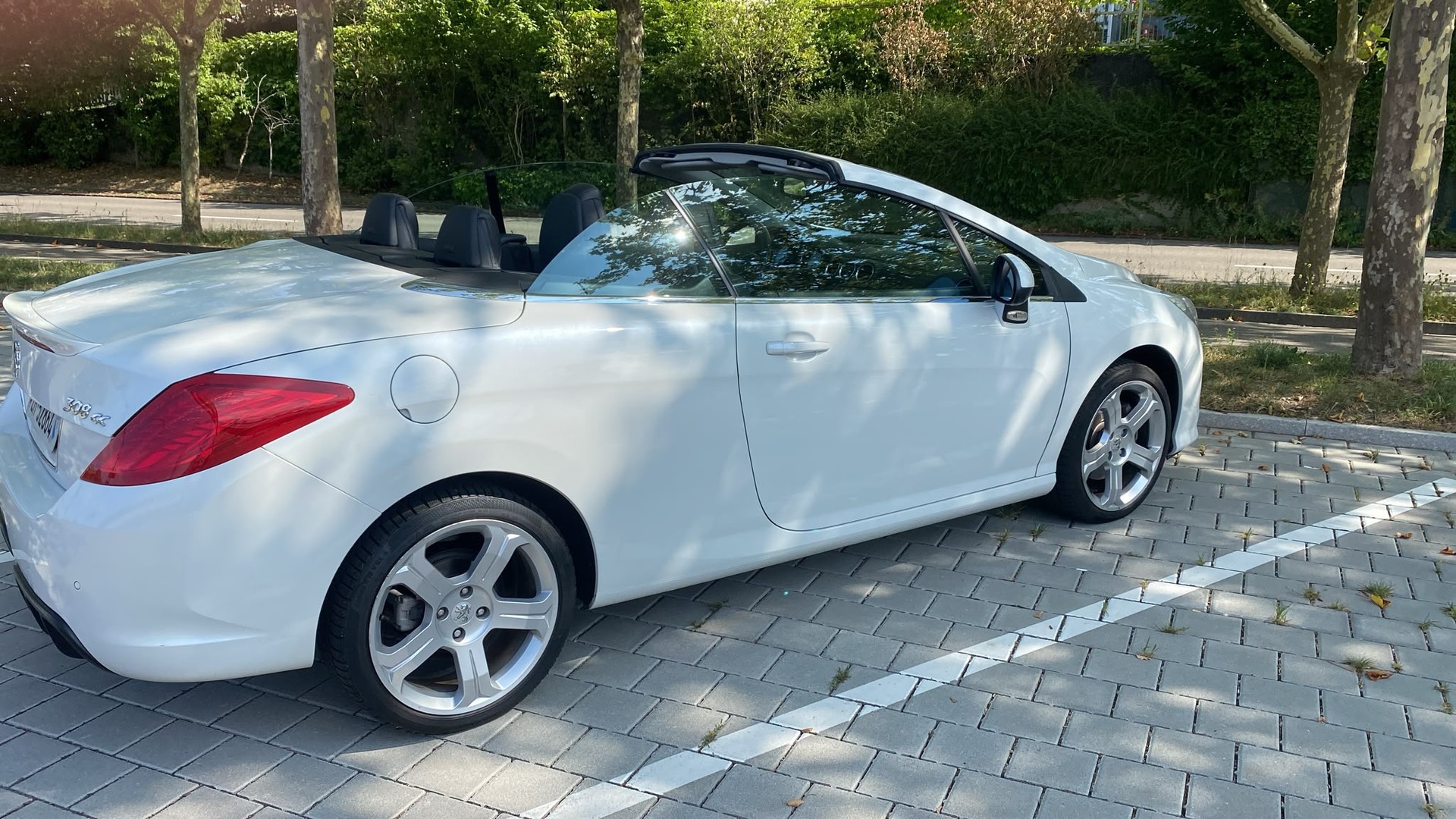 PEUGEOT 308 CC 1.6 16V Turbo Platinum Automatic-image-8