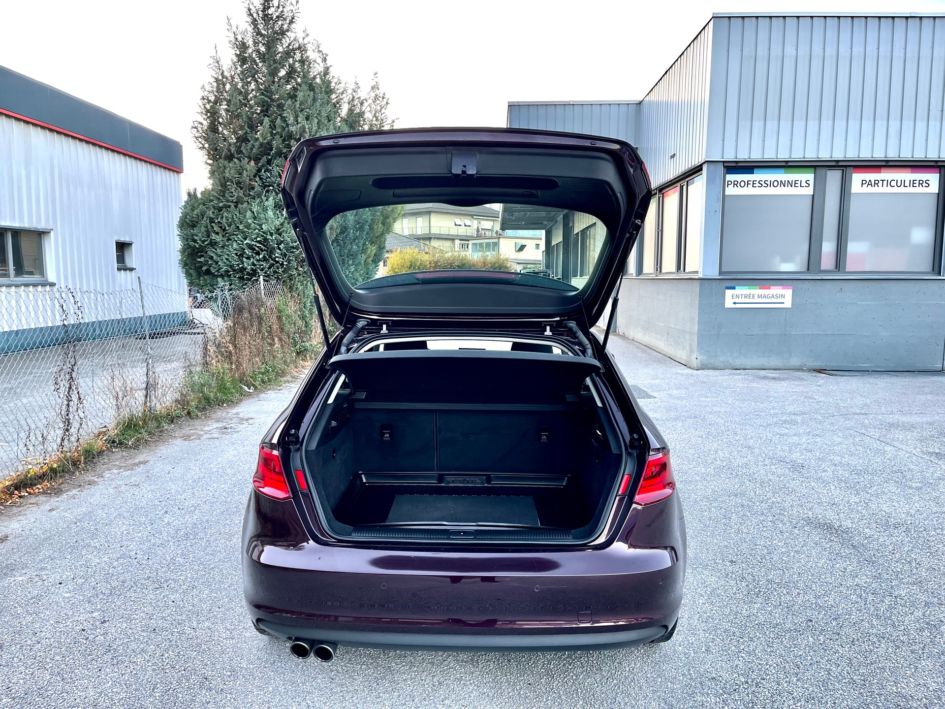 AUDI A3 Sportback 1.4 TFSI Ambiente-image-15