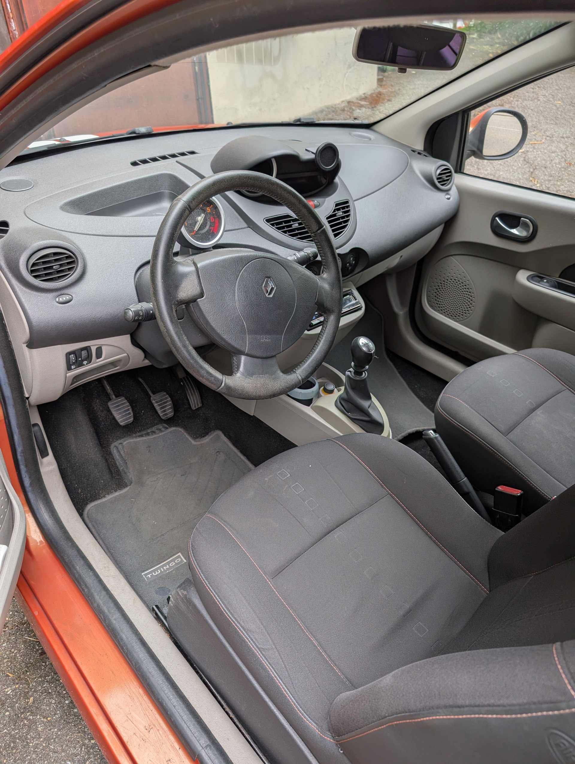 RENAULT 1.2 16V Authentique-image-3