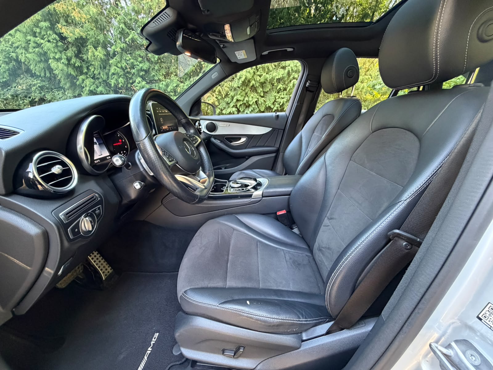 MERCEDES-BENZ GLC 250 d AMG Line 4Matic 9G-Tronic-image-10