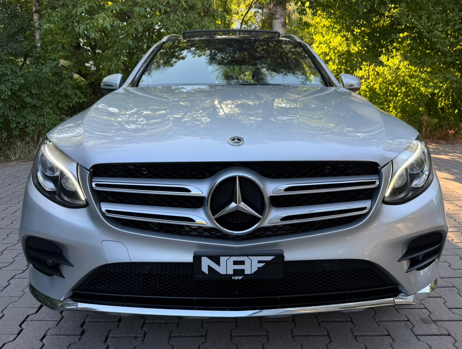 MERCEDES-BENZ GLC 250 d AMG Line 4Matic 9G-Tronic-image-8