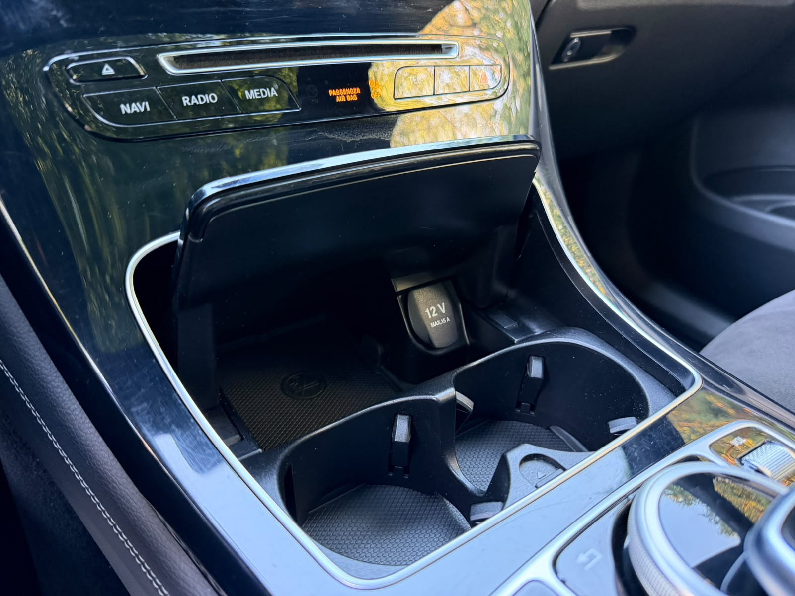 MERCEDES-BENZ GLC 250 d AMG Line 4Matic 9G-Tronic-image-24