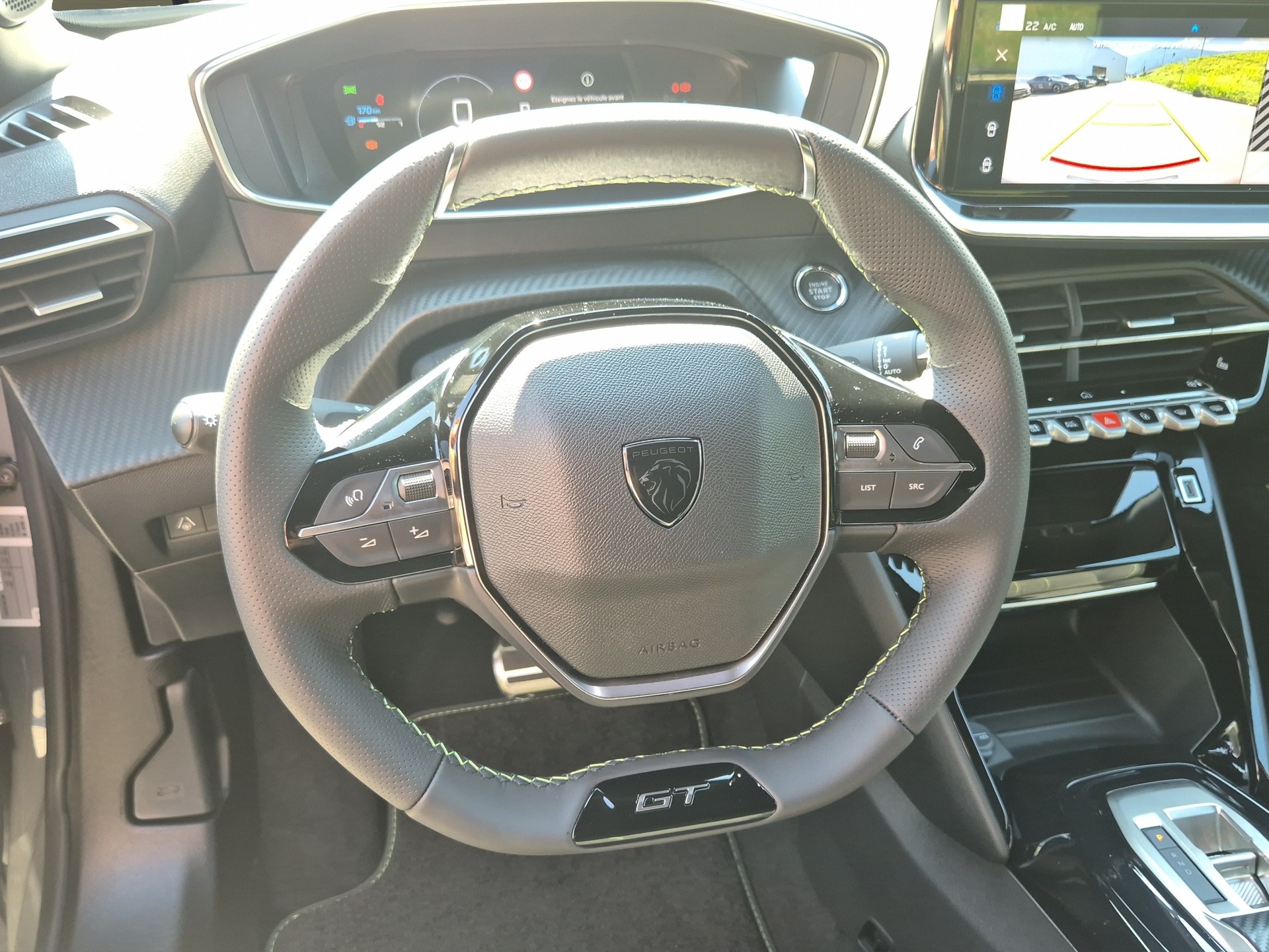 PEUGEOT 2008 1.2 Hybrid 145 GT Exclusive-image-8