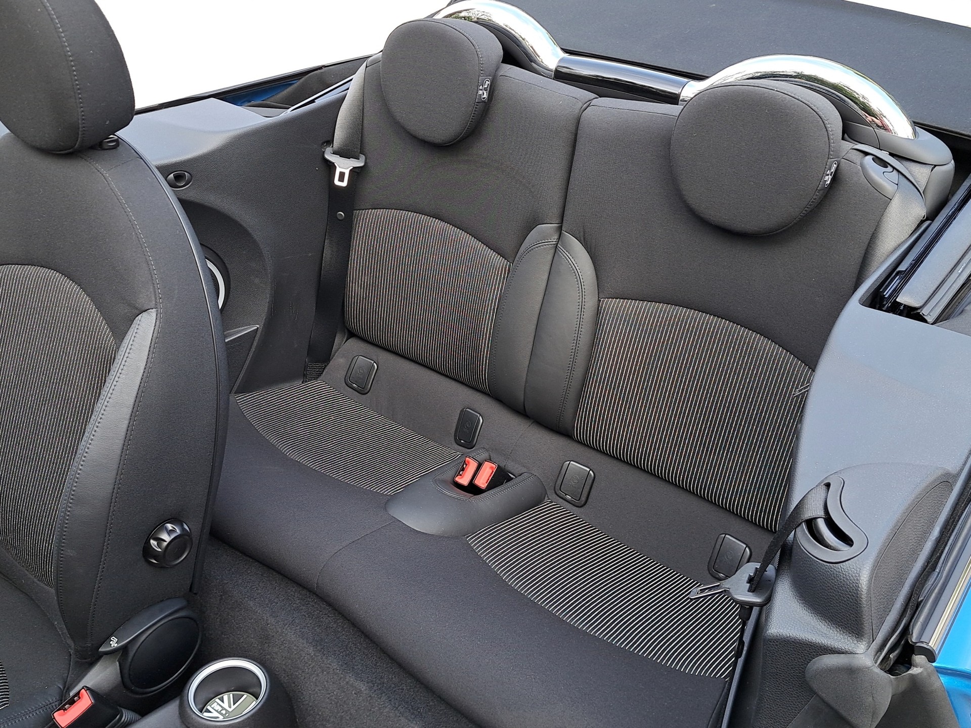 MINI Cooper S Cabriolet *36'000km top History / 1.Hand*-image-8