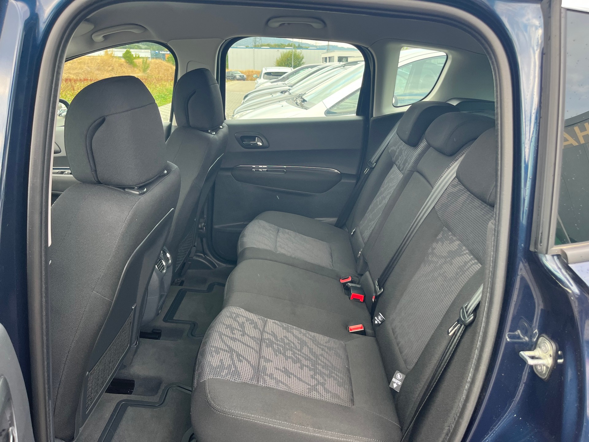 PEUGEOT 3008 1.6 16V T Platinum-image-13