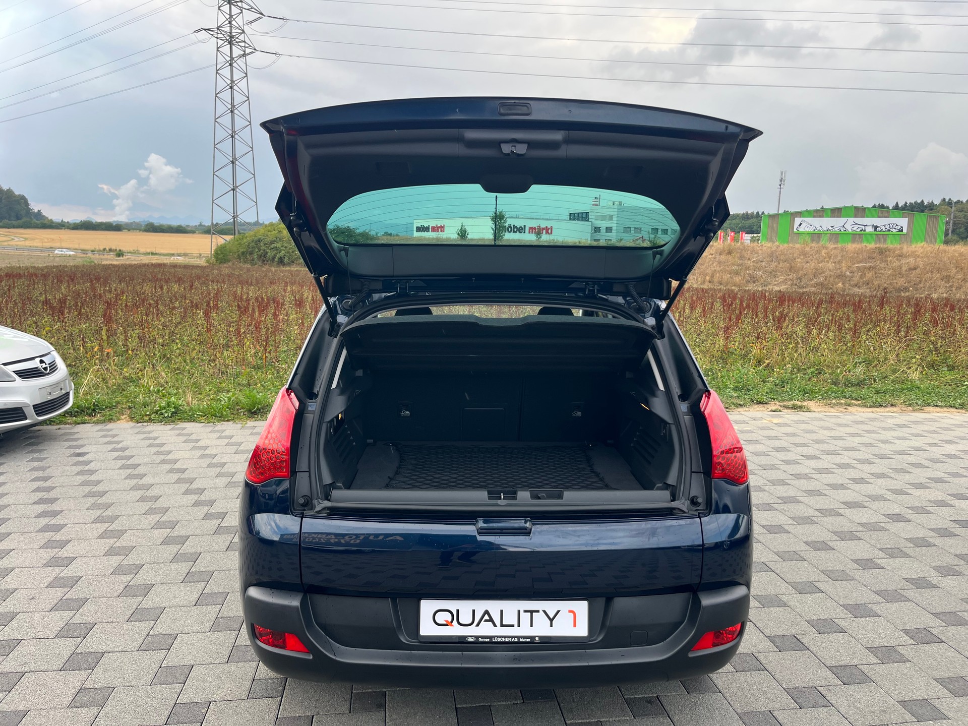 PEUGEOT 3008 1.6 16V T Platinum-image-8