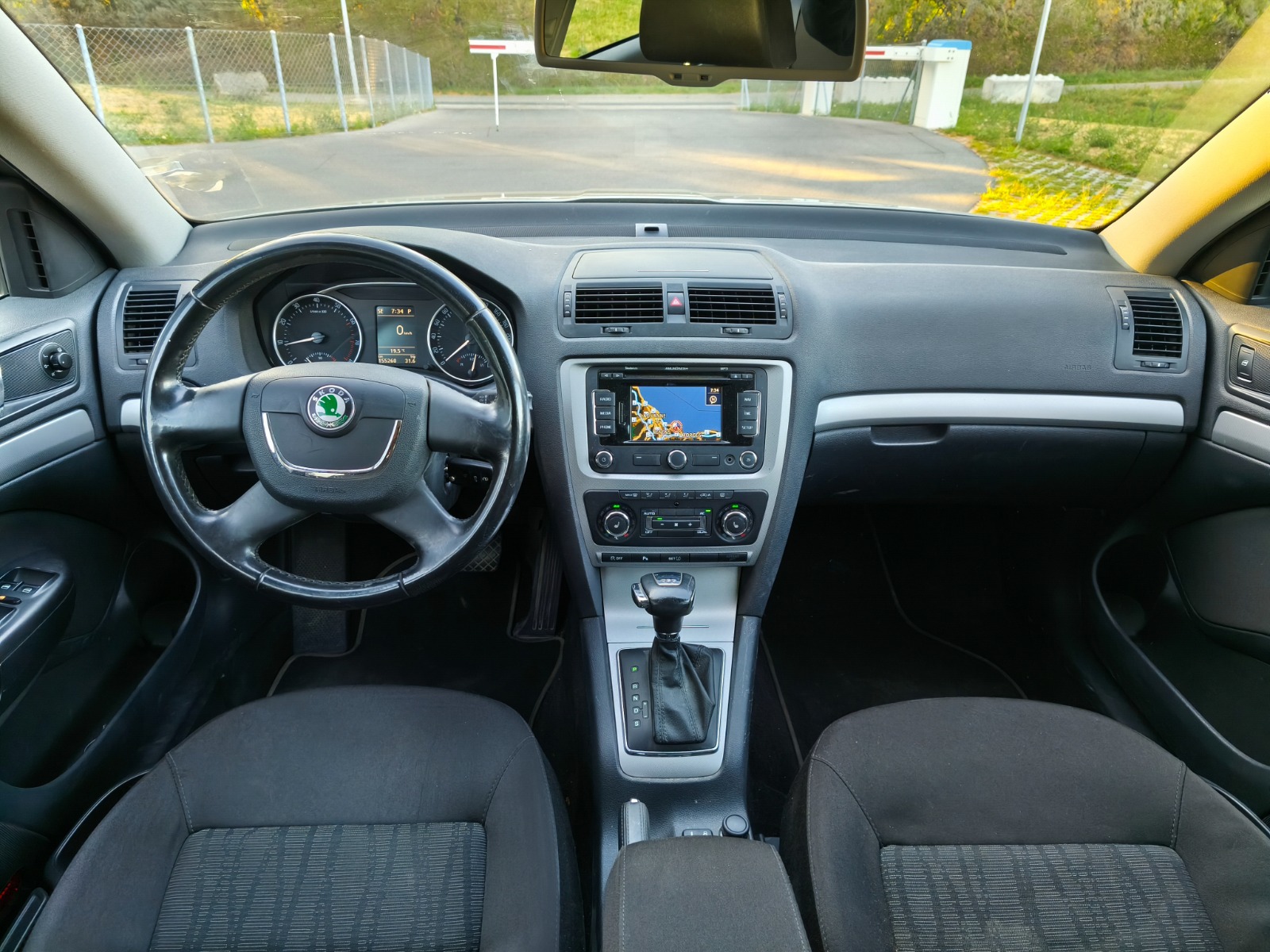 SKODA Octavia 1.8 TSI Elegance DSG-image-6
